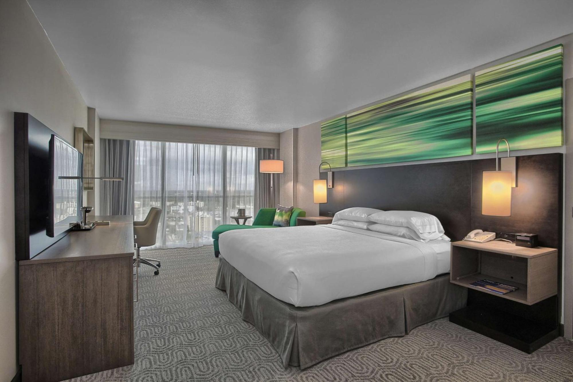 Doubletree By Hilton At The Entrance To Universal Orlando
