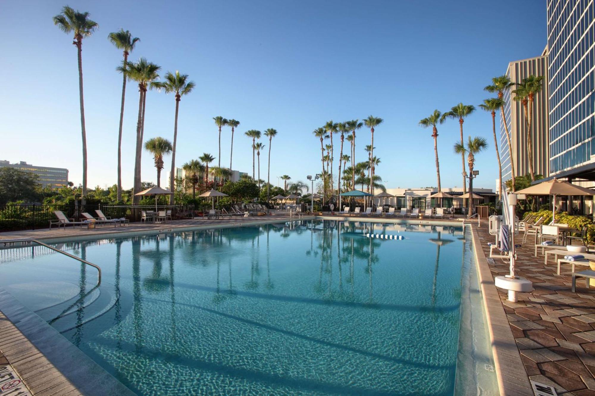 Hotel Doubletree By Hilton At The Entrance To Universal 3*