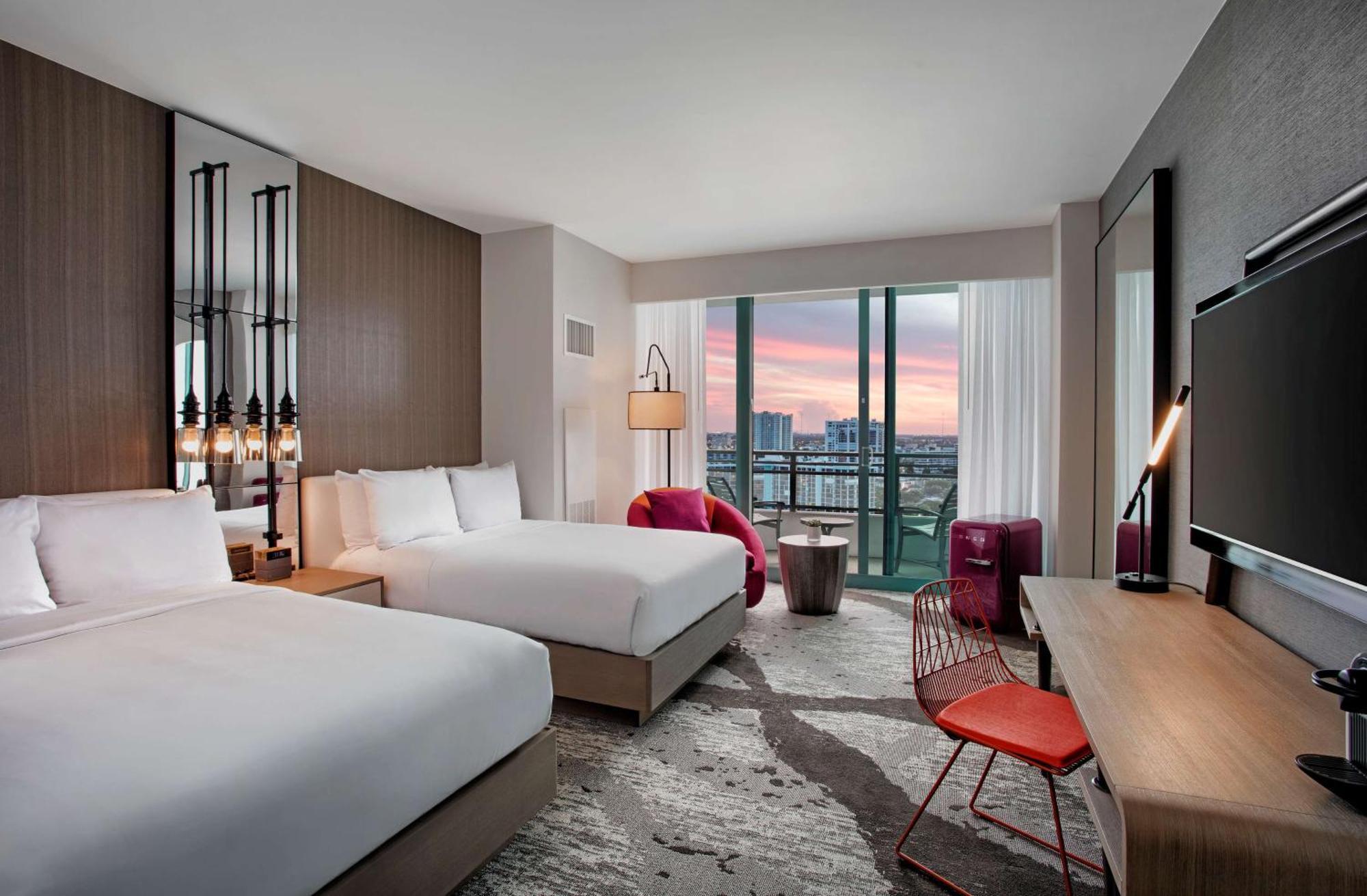 The Diplomat Hollywood, Curio Collection By Hilton 4* Hollywood