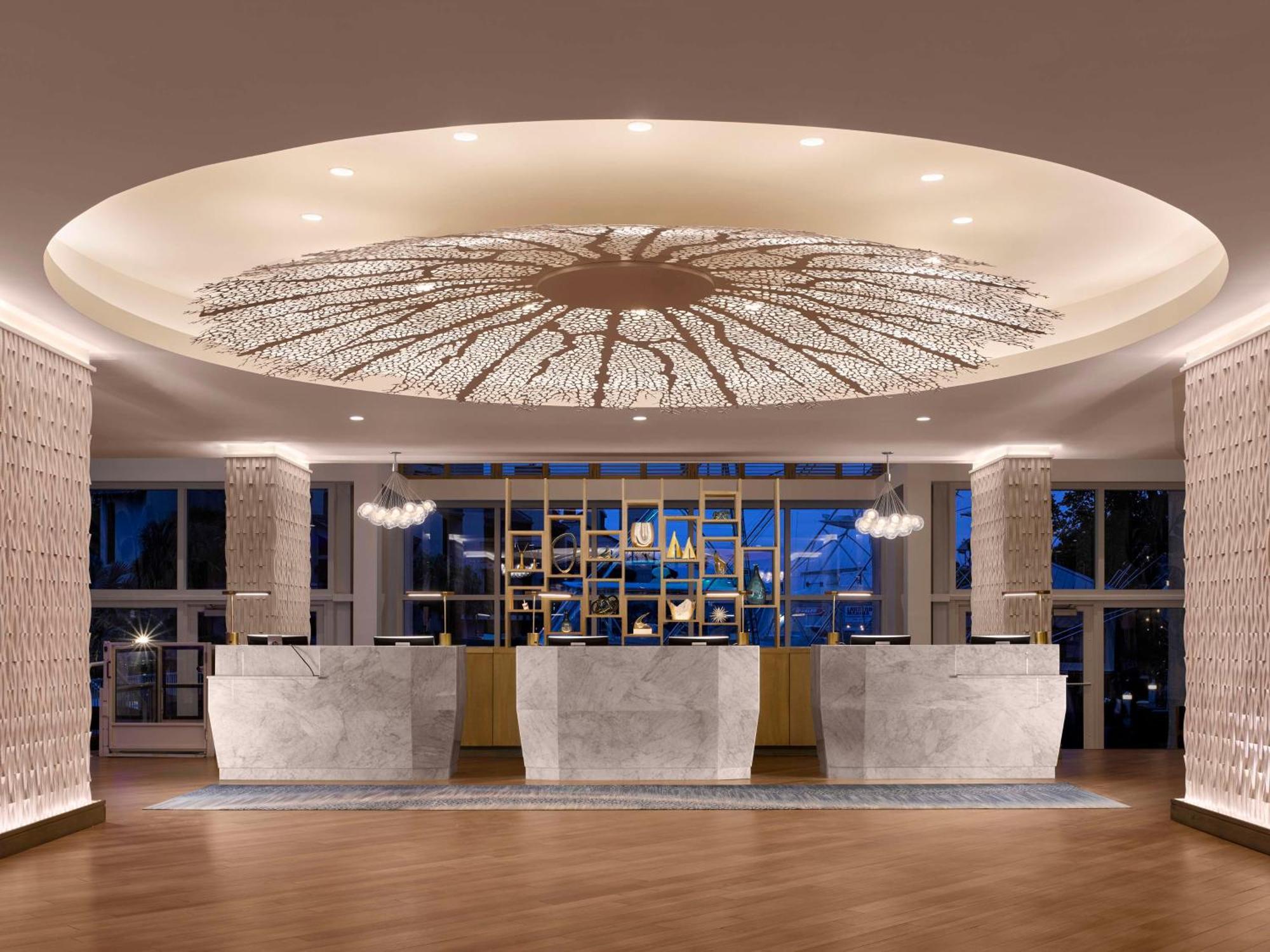 Hilton Lauderdale Marina Resort 4*