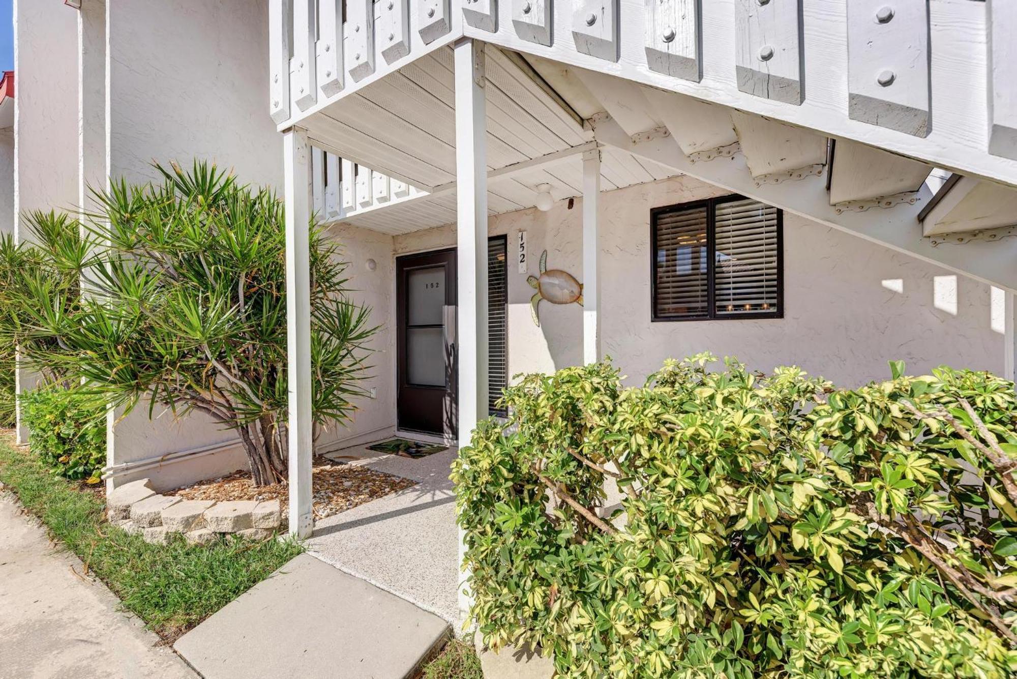 Anna Maria Island Runaway Tropical Dream-one Minute Walk To The Beach-heated Pool * Bradenton Beach
