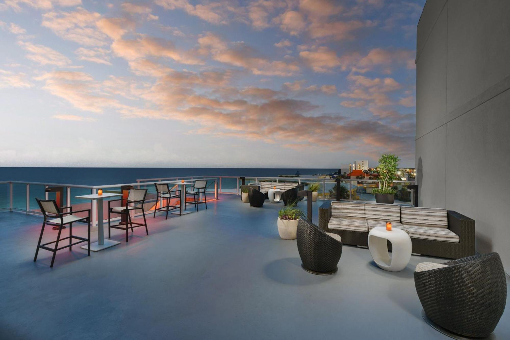 Hotel Springhill By Marriott Panama Beachfront 3*