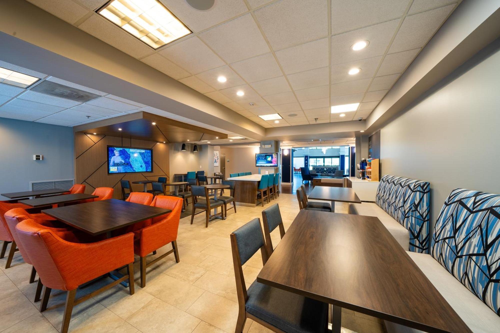 Express & Tampa-oldsmar By Ihg Oldsmar