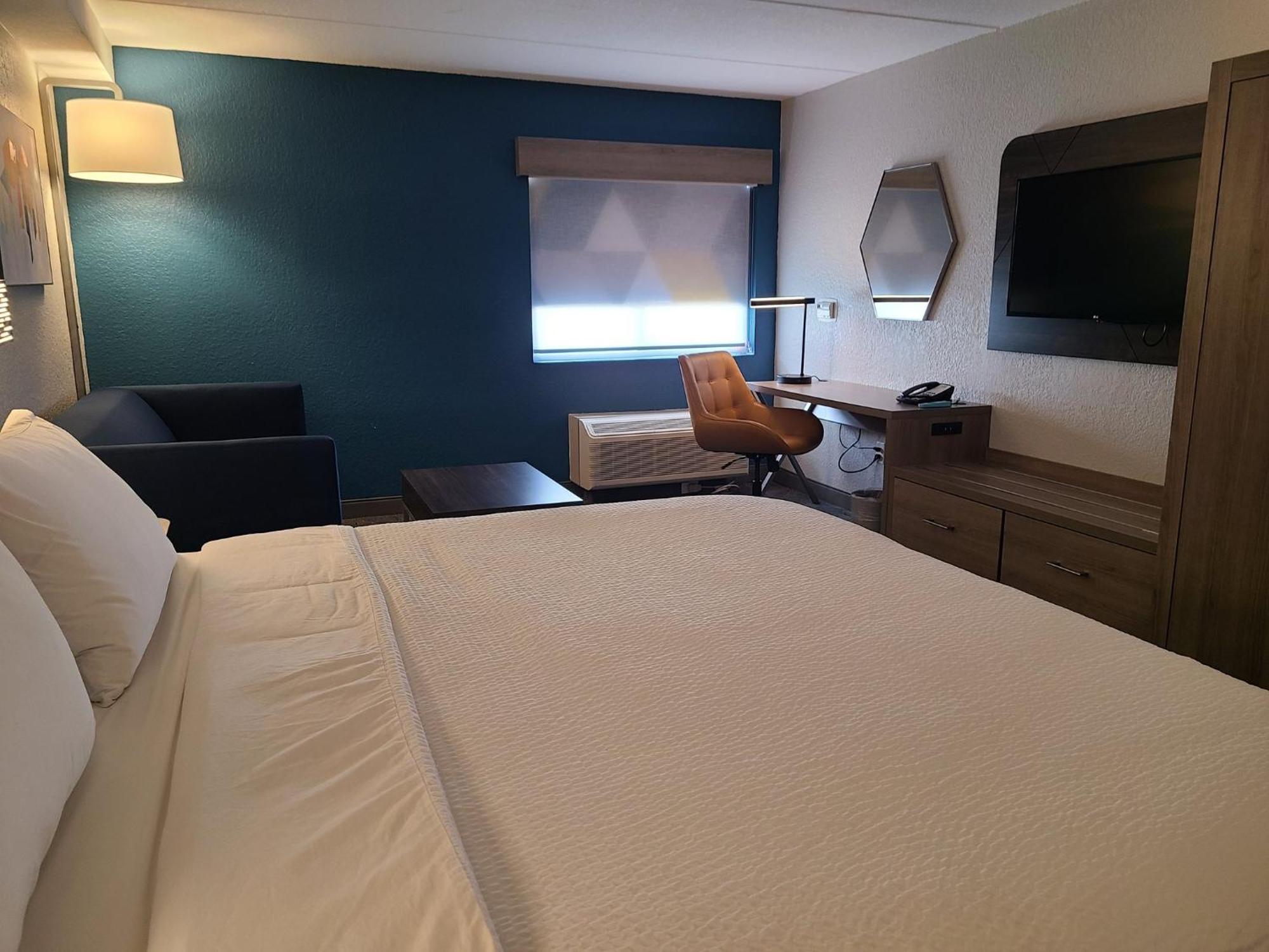 Express Lauderdale North - Executive Airport By Ihg Hotel 2*