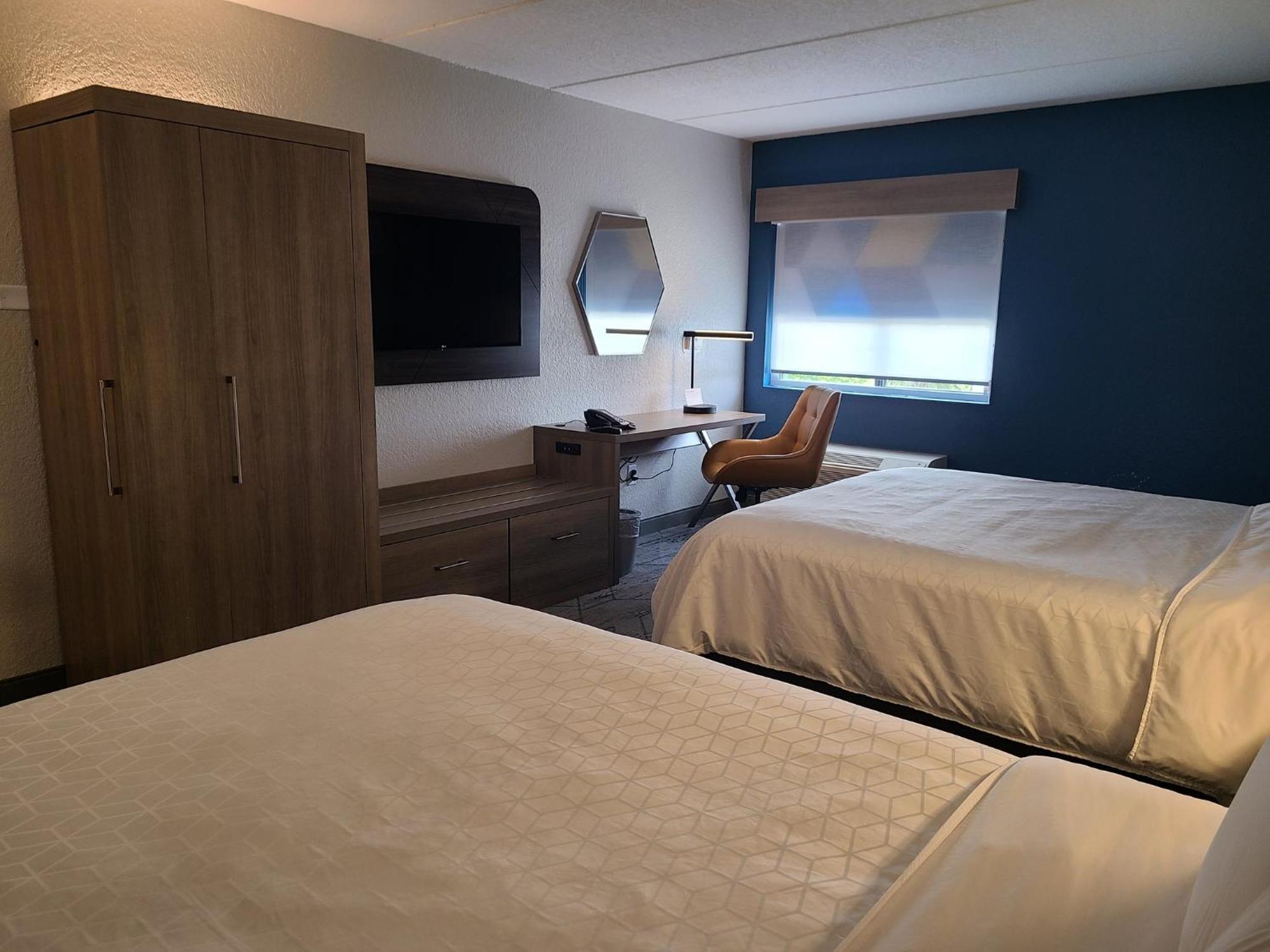 Hotel Express Lauderdale North - Executive Airport By Ihg 2*