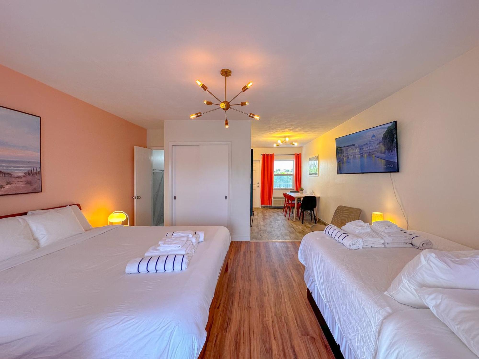 Tropical Breeze Apartment *