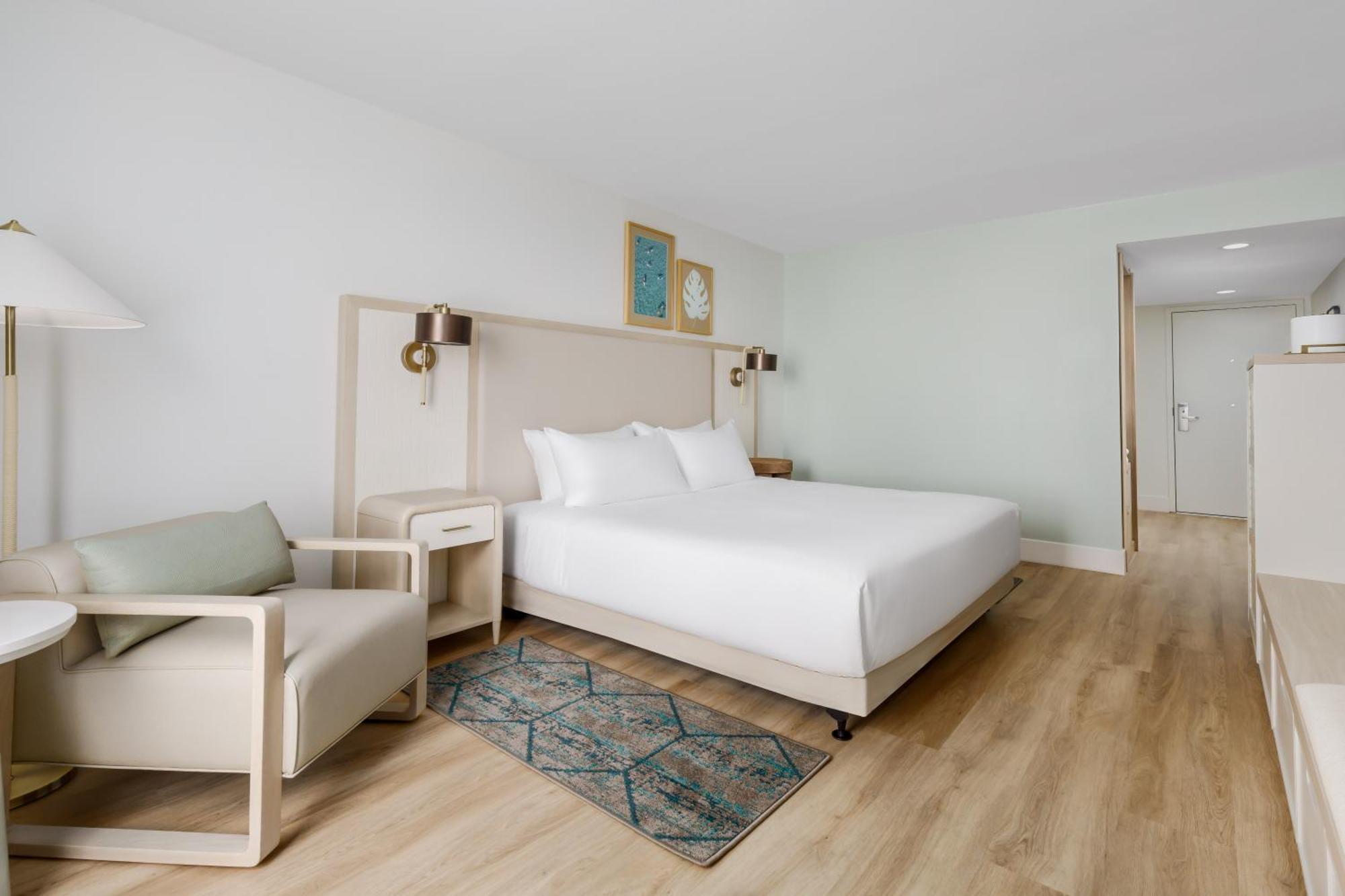 Beal House Walton Beach, Tapestry Collection By Hilton Hotel 4*