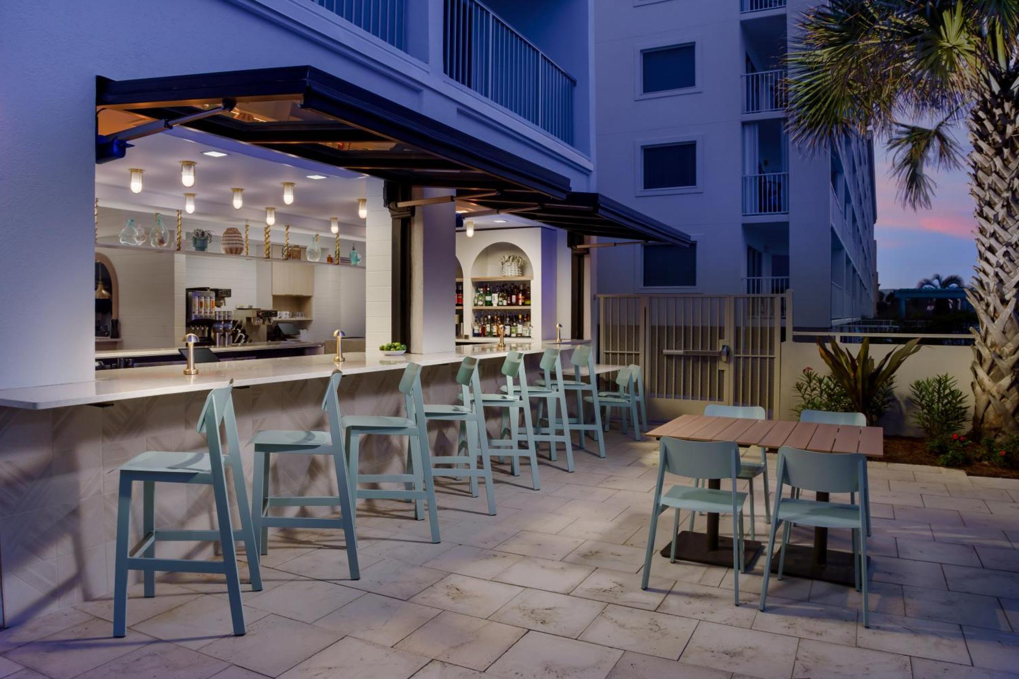 Beal House Walton Beach, Tapestry Collection By Hilton Hotel