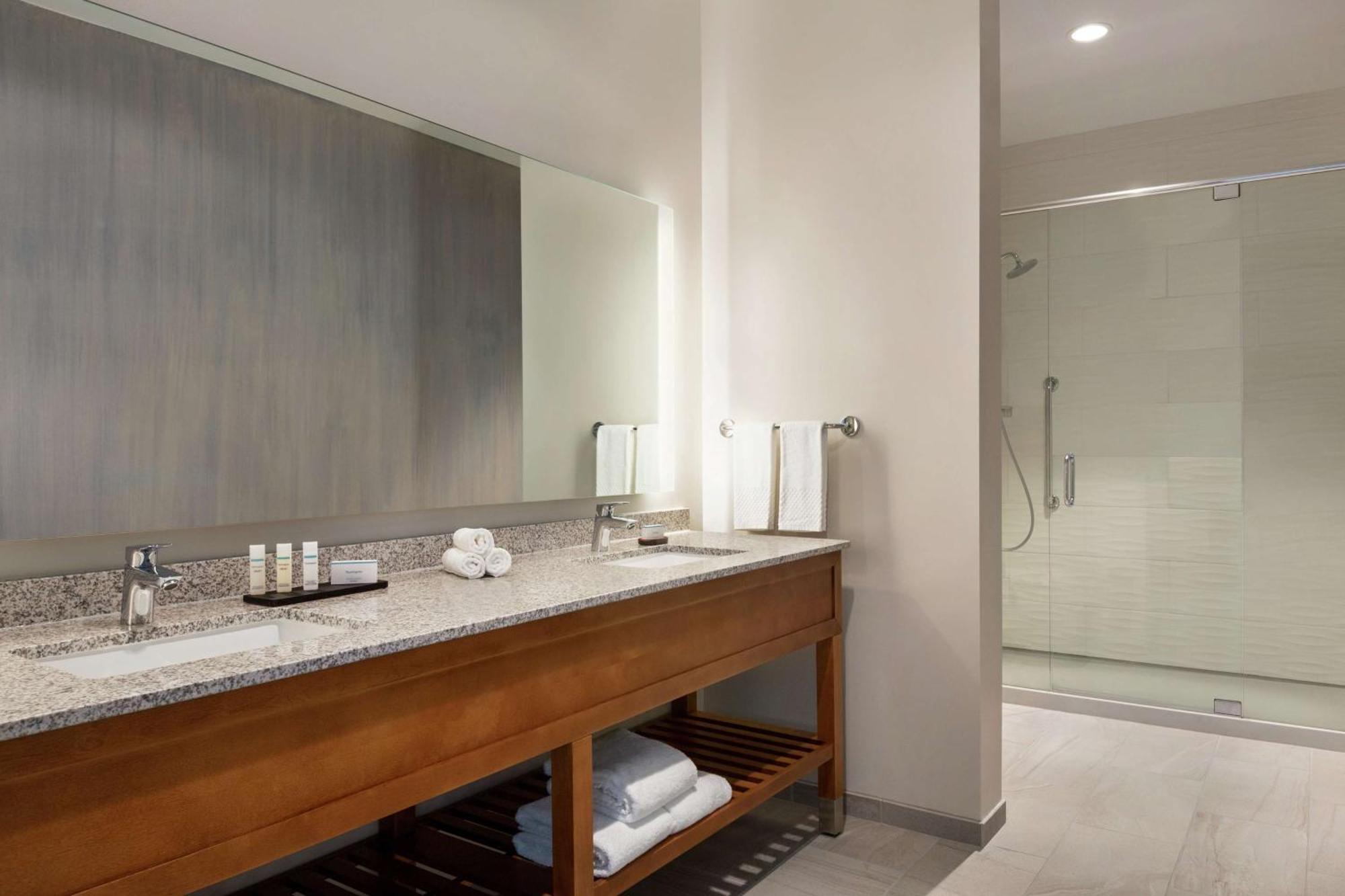 Embassy By Hilton 4* Sarasota