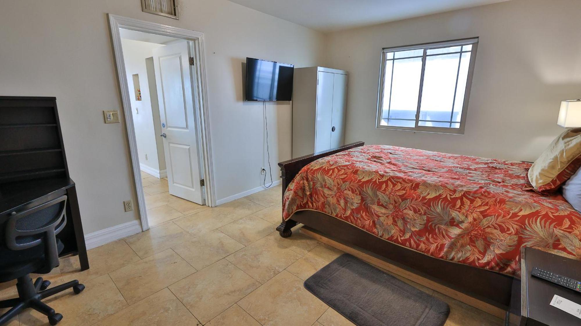 Driftwood Motel 2*