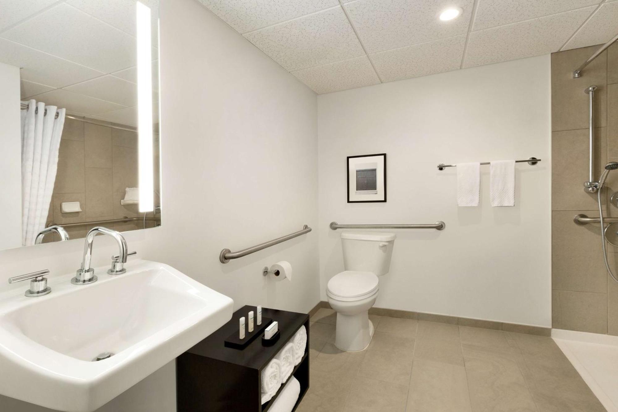 Hotel Embassy 4*