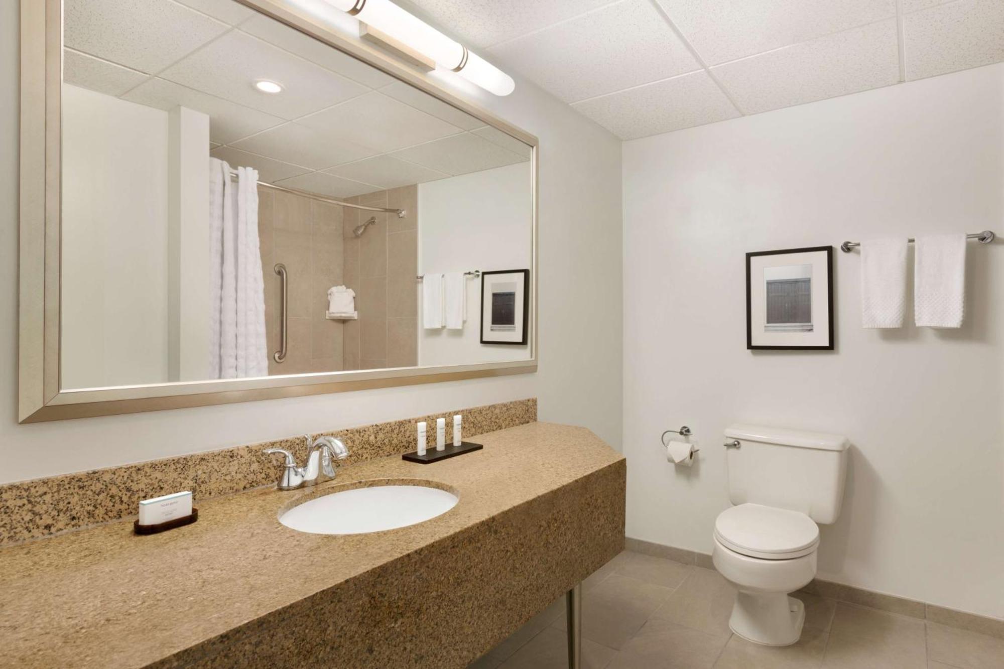 Hotel Embassy 4*
