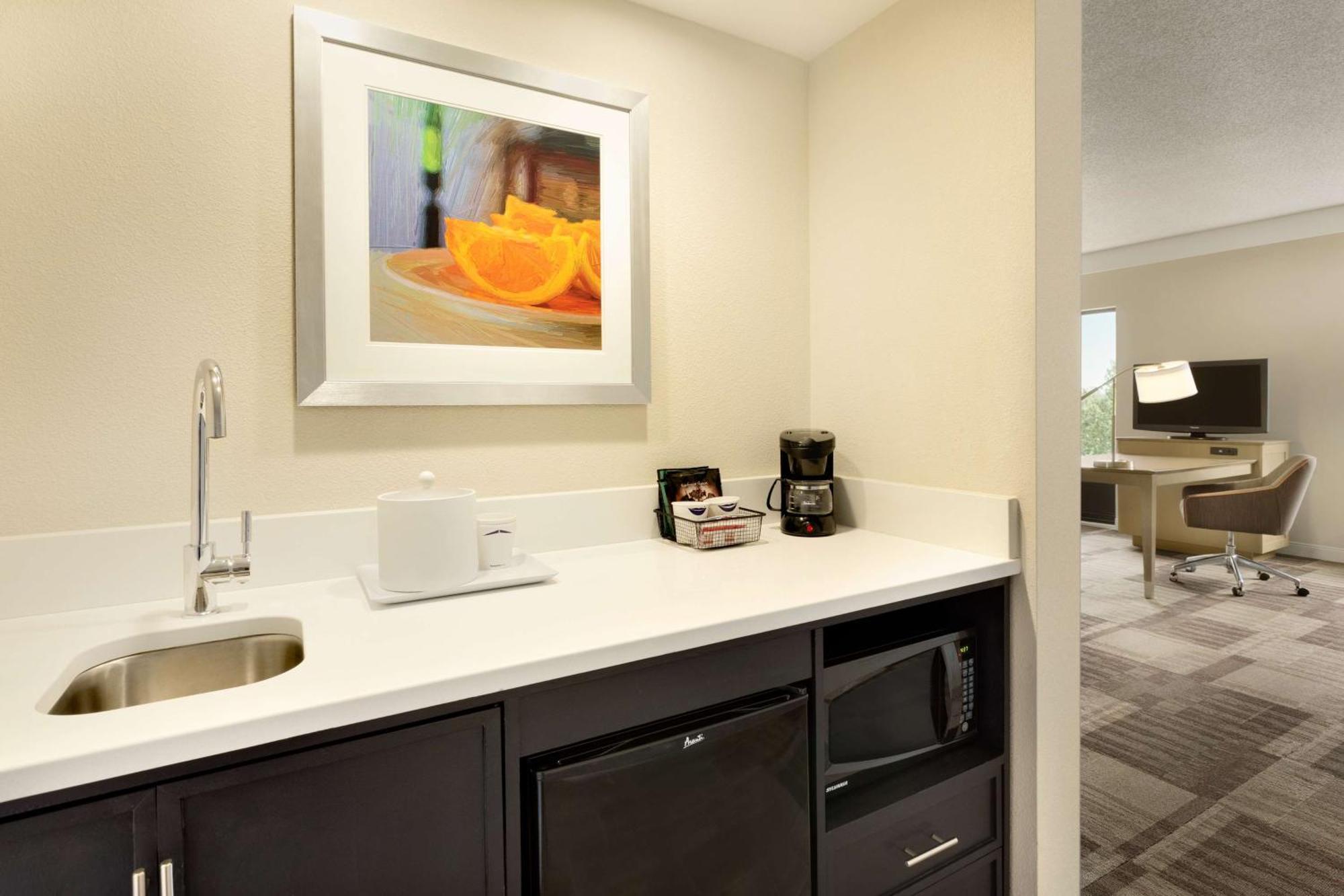 Hotel Hampton & 3*