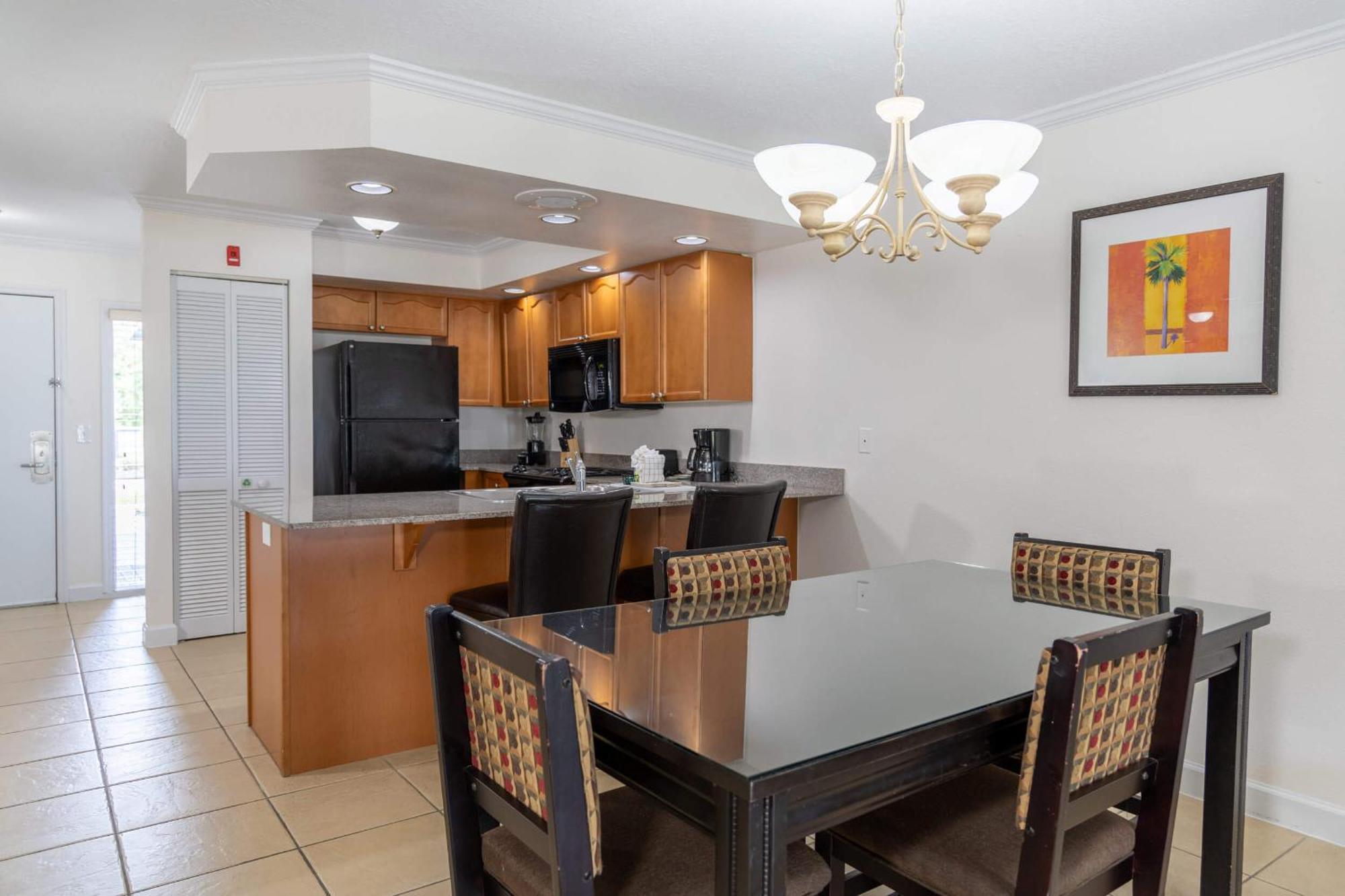 Legacy Vacation & Orlando - Near Resort 3*