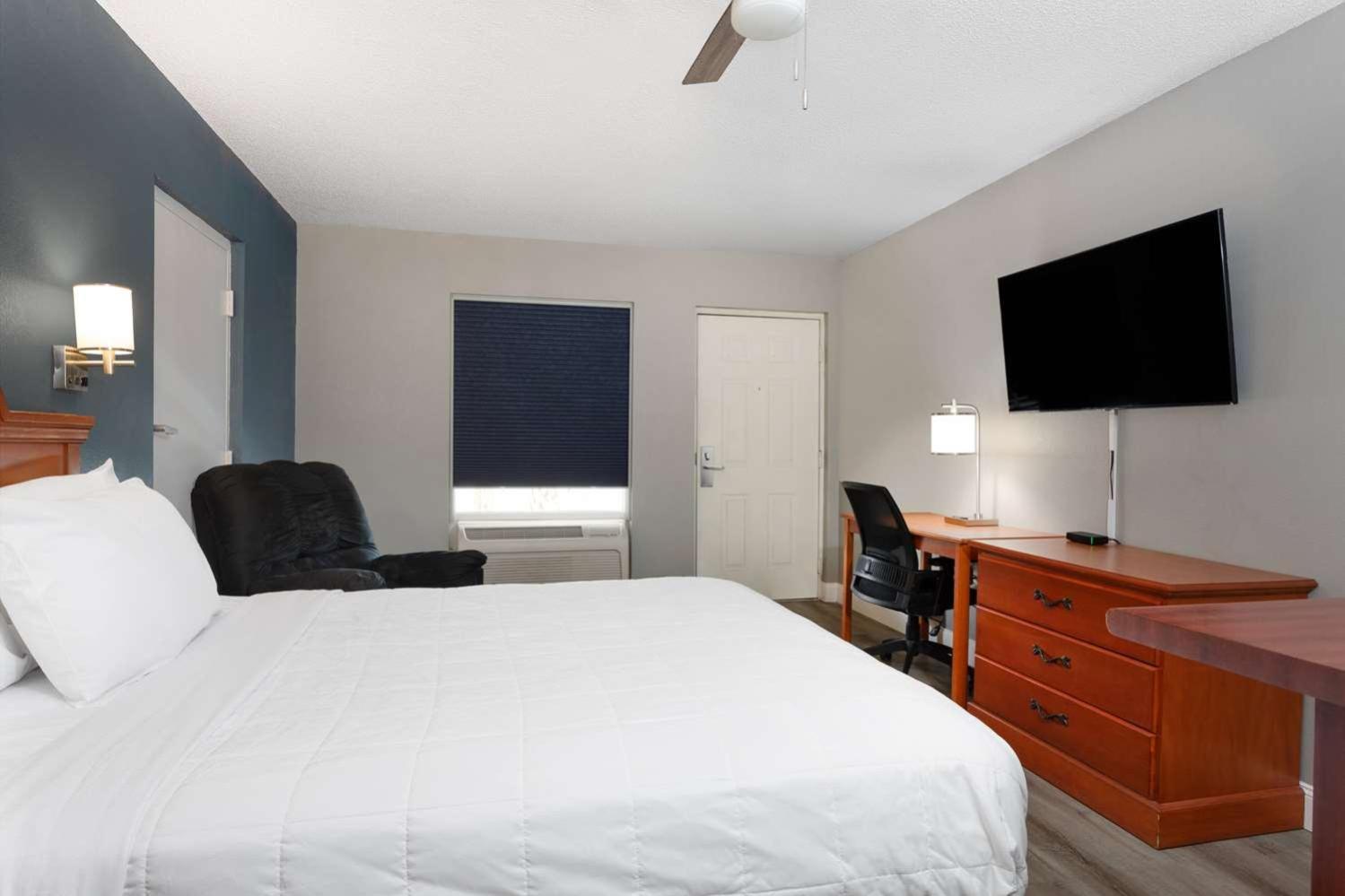 Baymont By Wyndham 2*