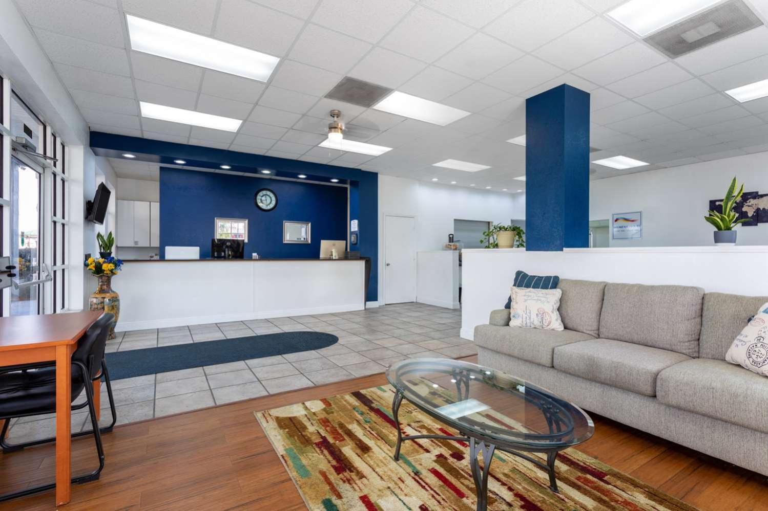 Baymont By Wyndham Hotel