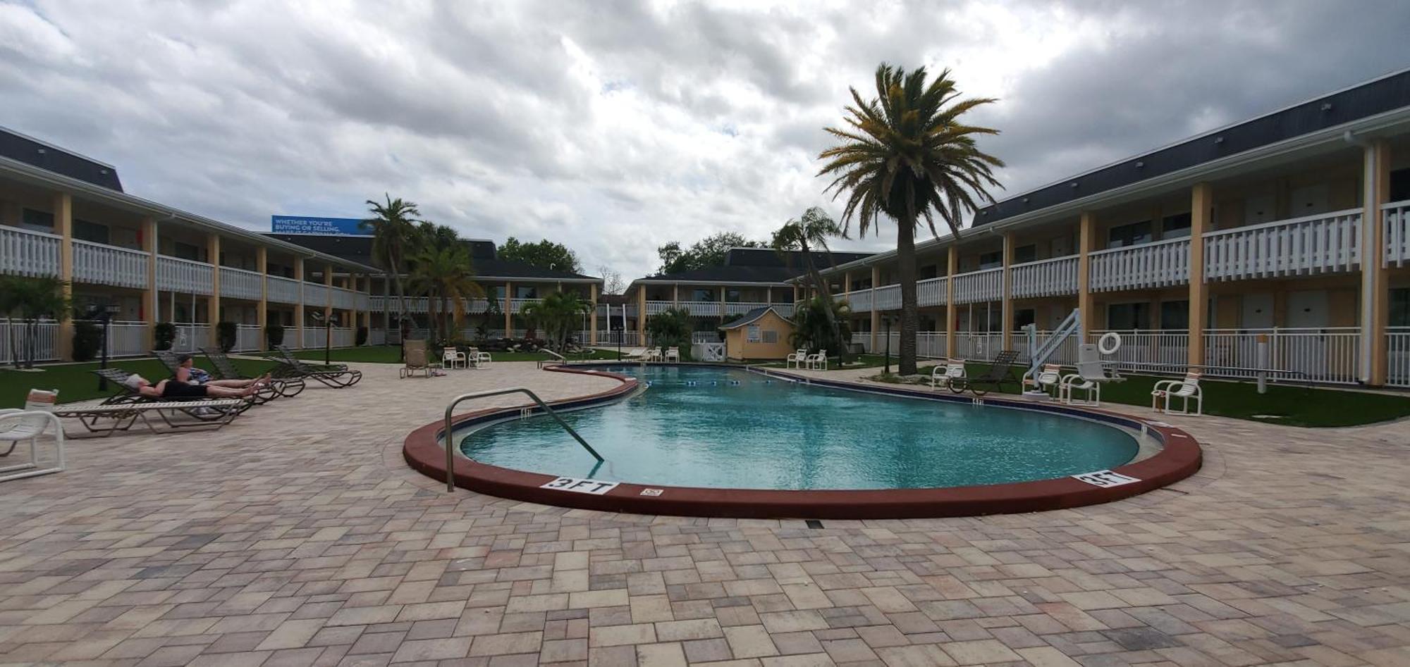 Inn Rodeway Holiday