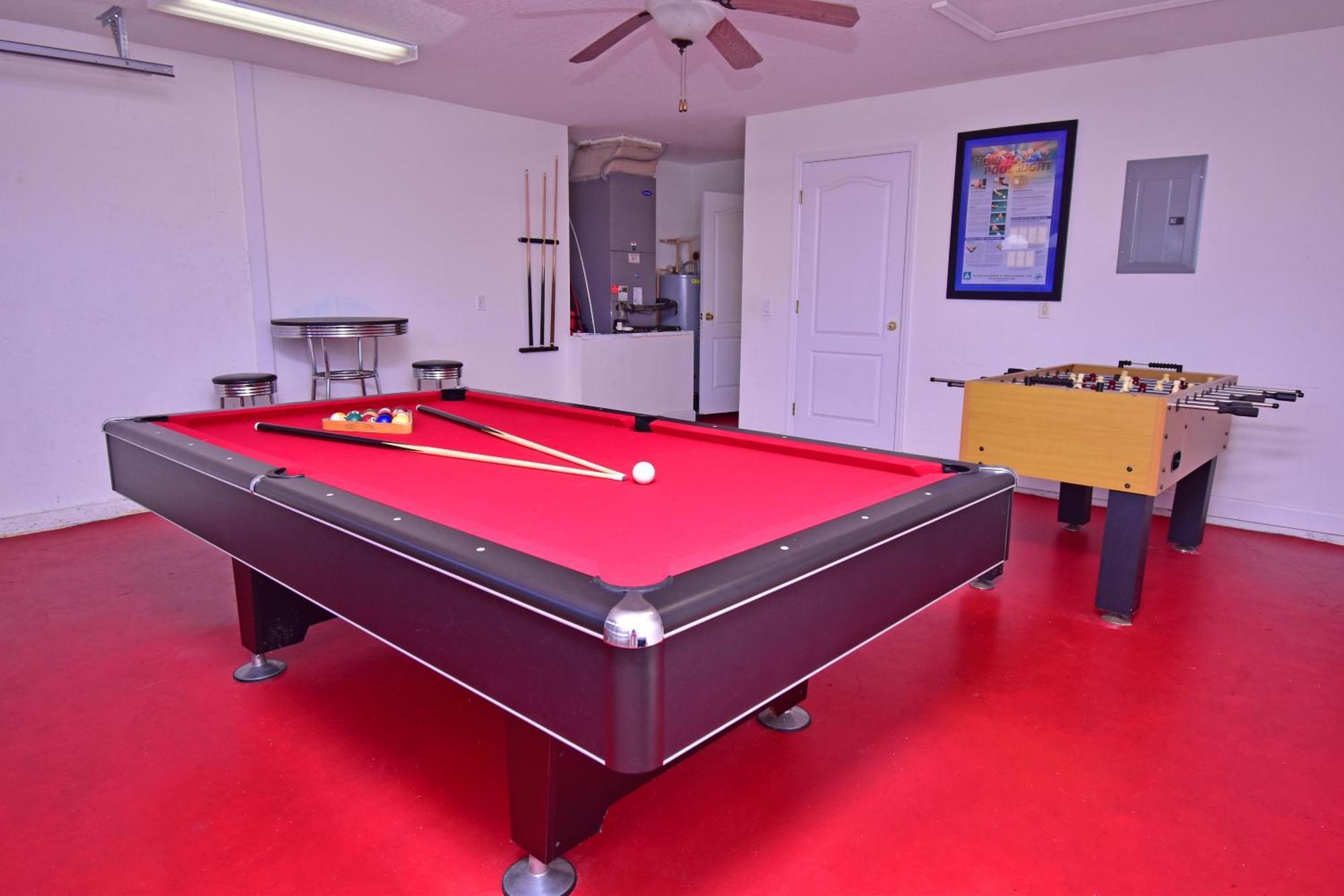 Comfortable Pool With & Games Close To *