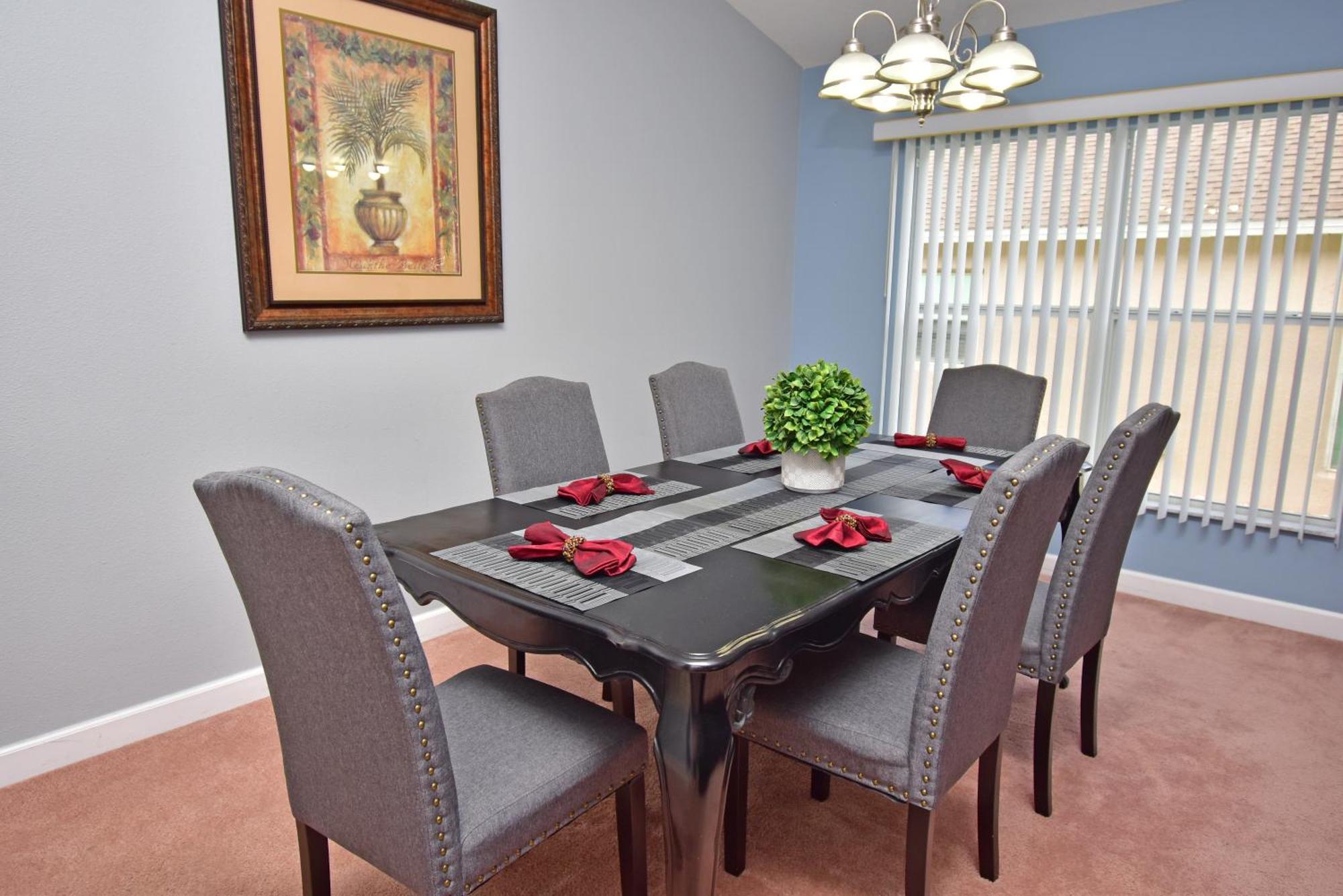 Comfortable Pool With & Games Close To