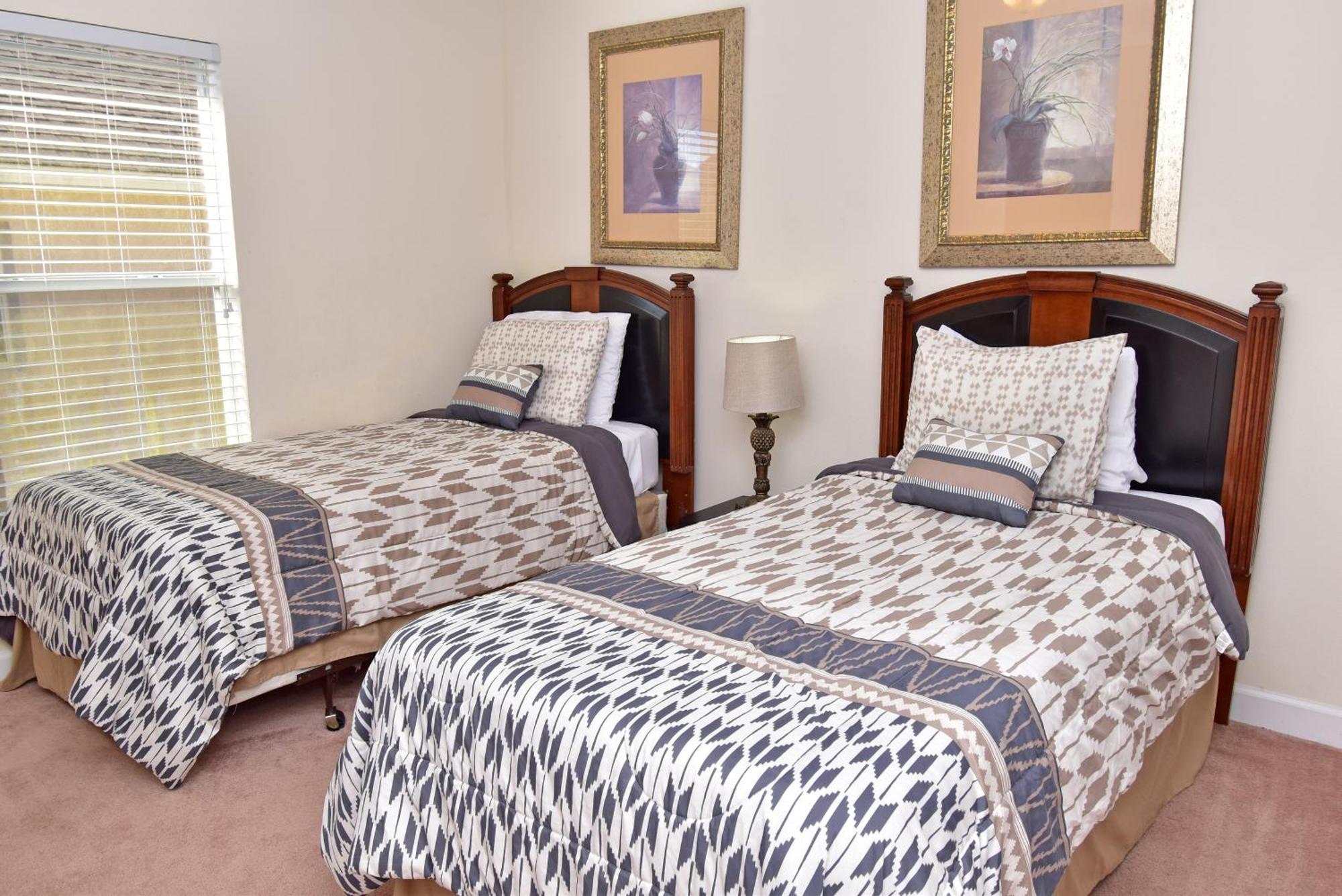 Holiday home Comfortable Pool With & Games Close To *