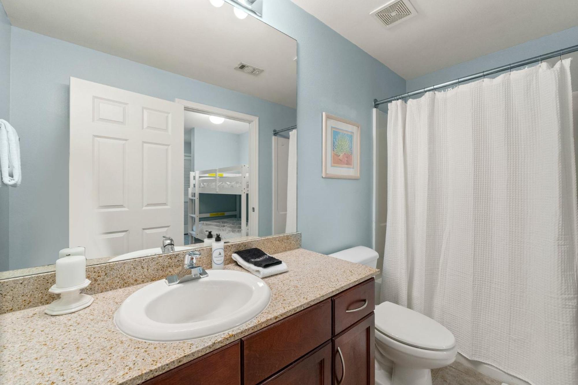 Laketown Wharf #320 By Nautical Holiday home