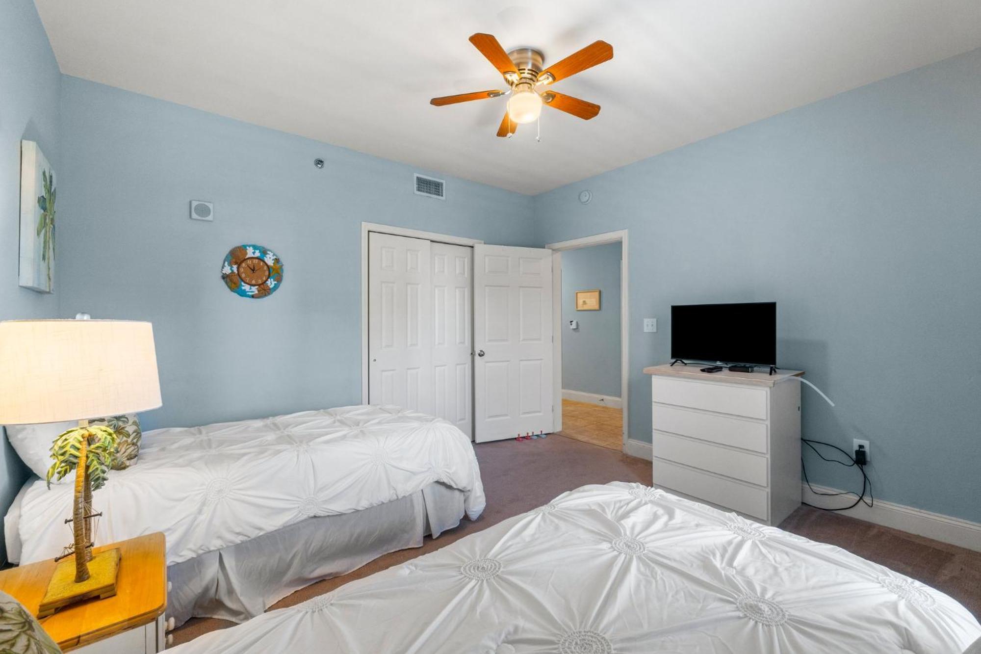 Laketown Wharf #320 By Nautical Holiday home *