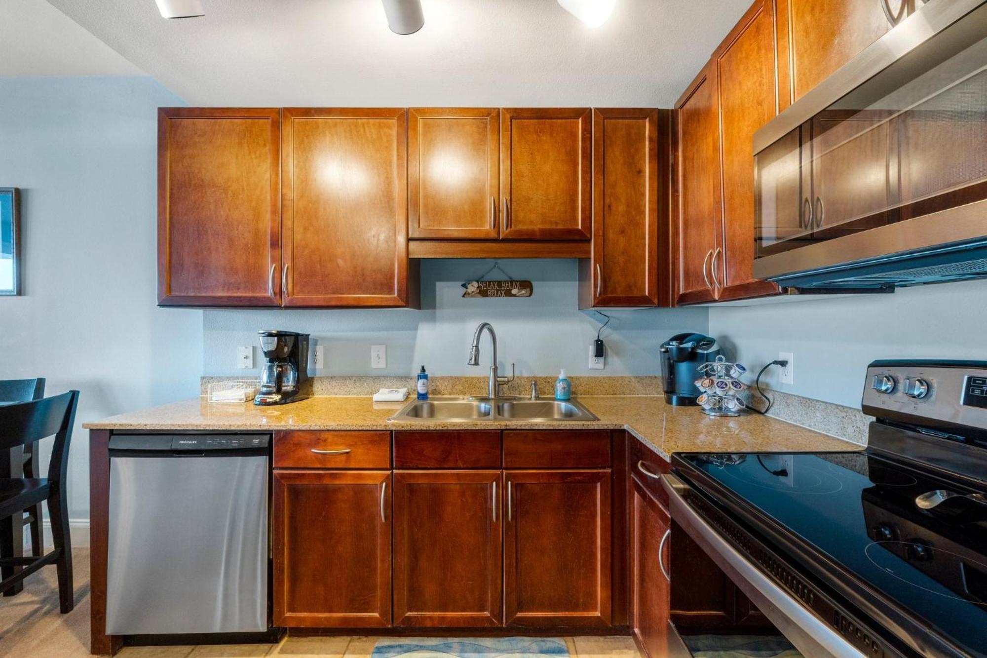 Laketown Wharf #320 By Nautical *