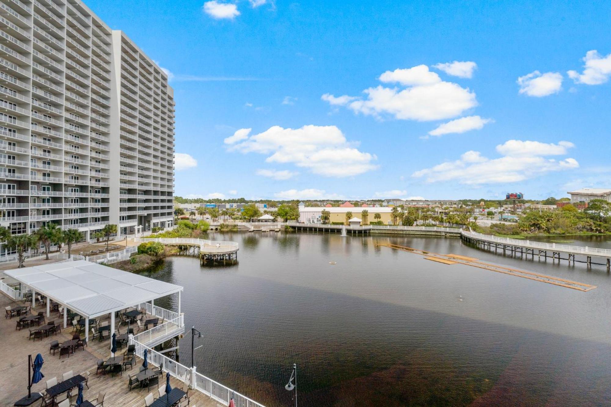 Laketown Wharf #320 By Nautical