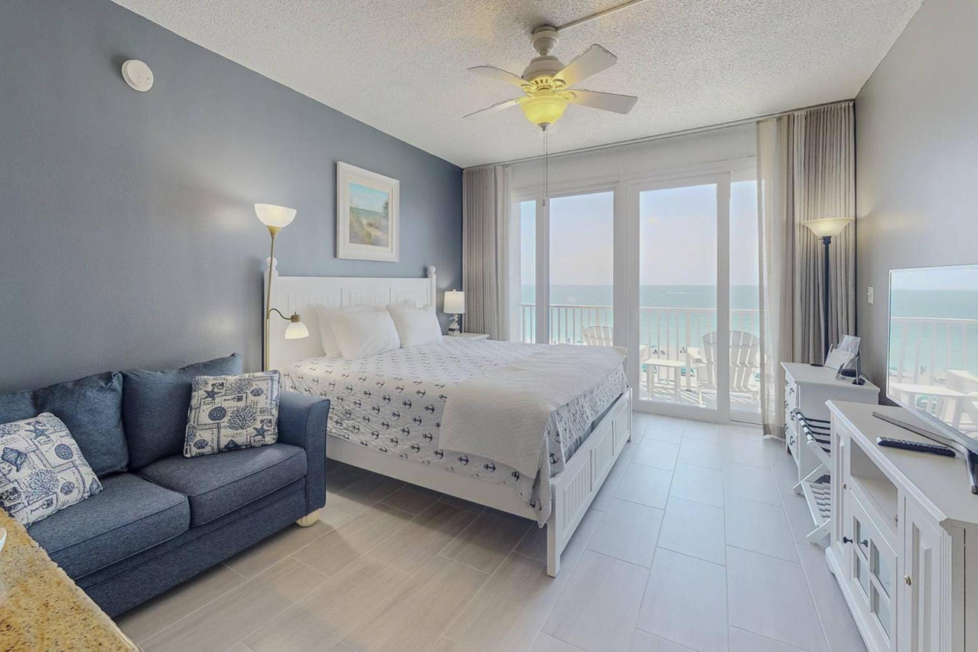 607 - Island * St. Pete Beach
