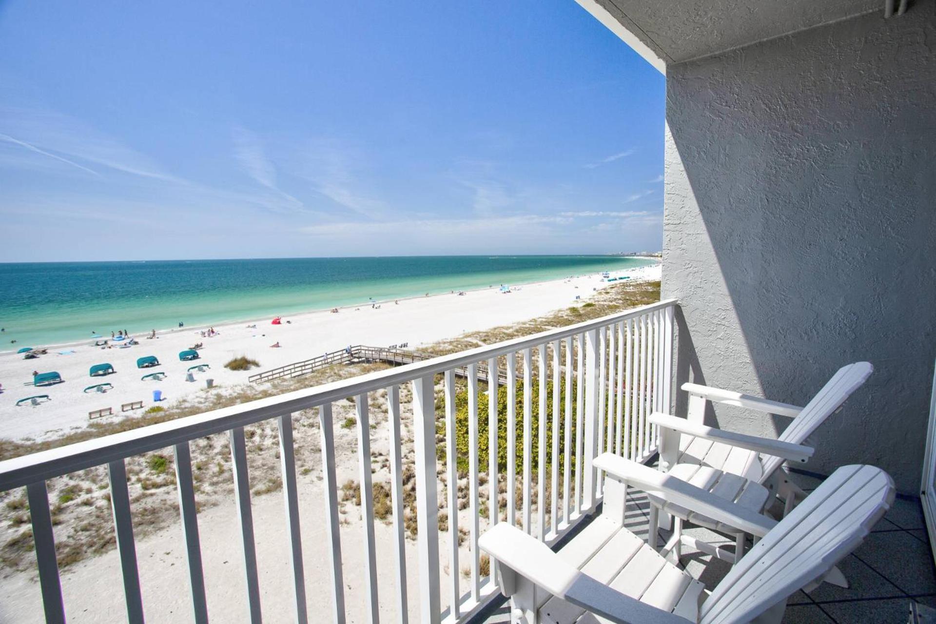 607 - Island * St. Pete Beach