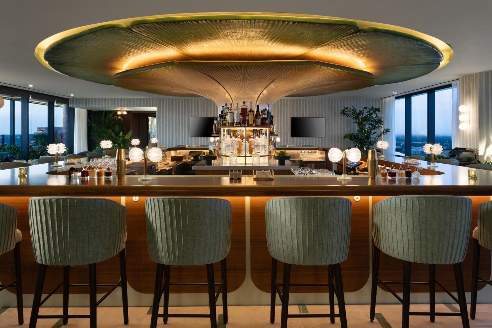 Jw Marriott Water Street Hotel 4*