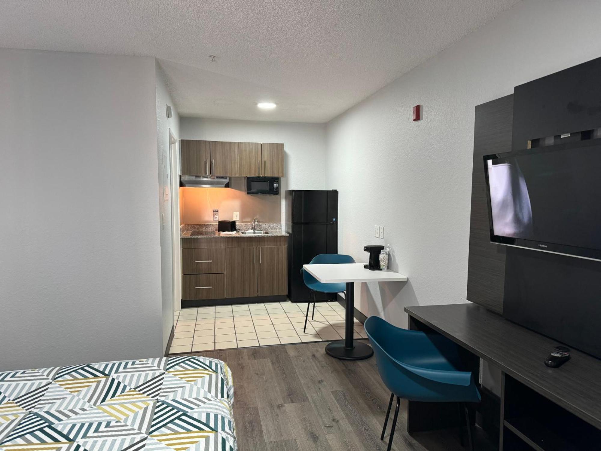 6-west Palm Beach, Fl Hotel 3*