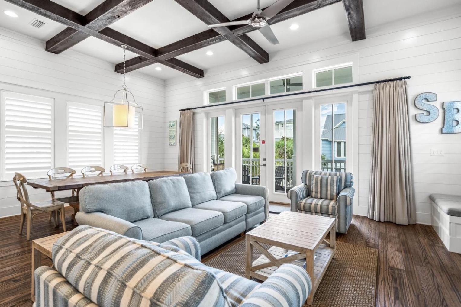 Endless Summer Nights At Seacrest Holiday home