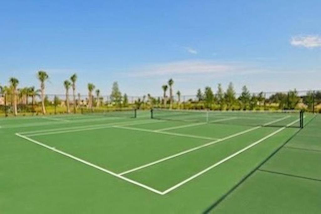 Villa Marvelous With South Facing Pool And Themed Bedrooms Close To Davenport