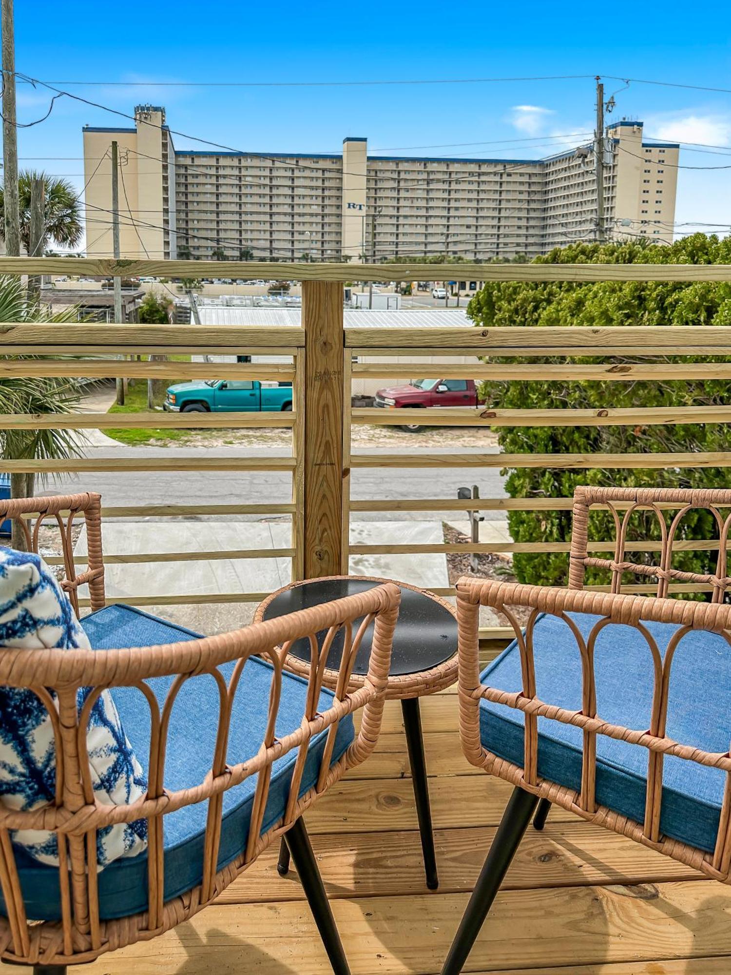 Holiday home Oceanview Oasis - Relax With Hot Tub, Breakfast, Fire Pit & Putting Green! *