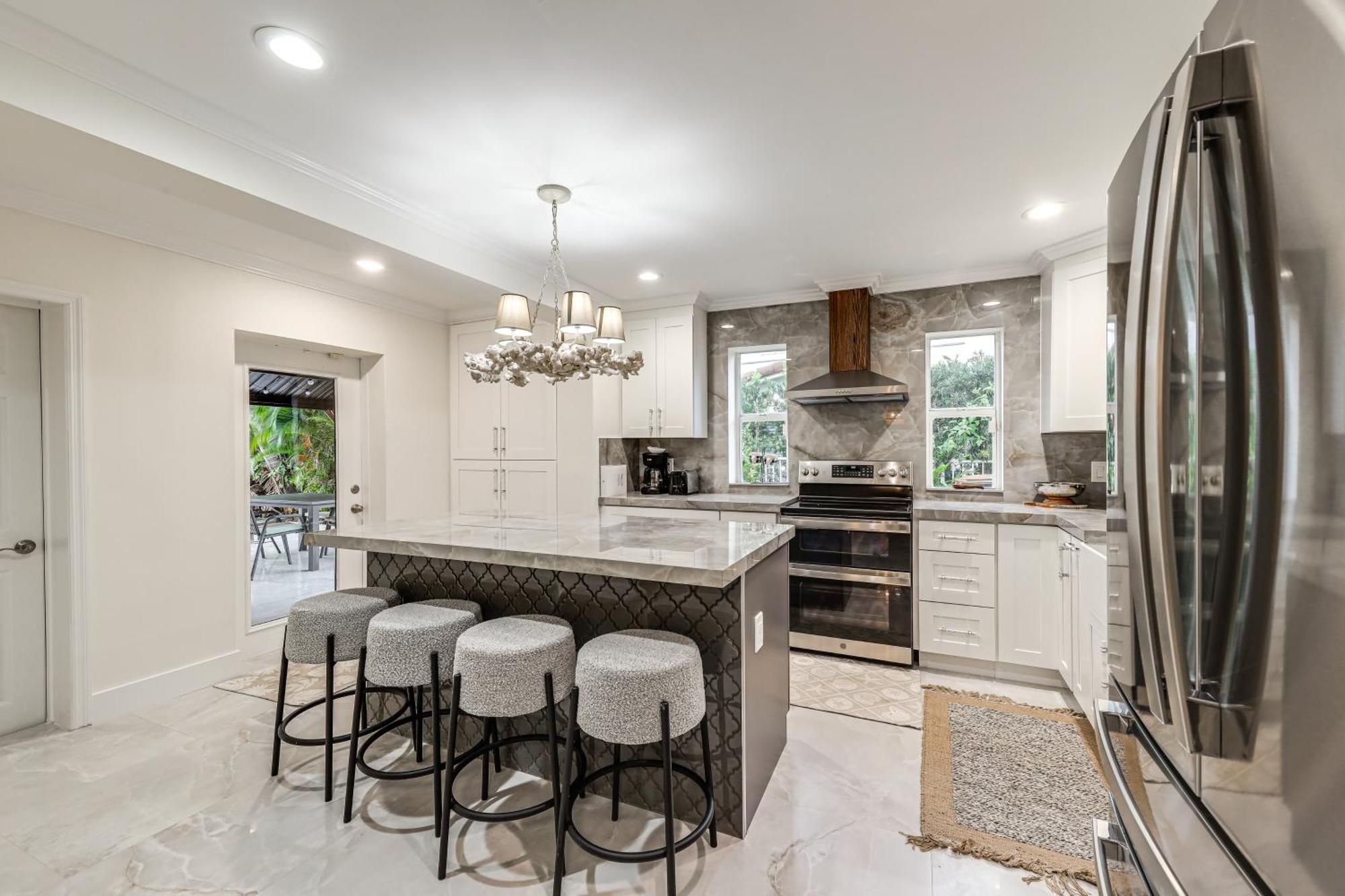 Holiday home Spacious With Pool And Grill! Lighthouse Point