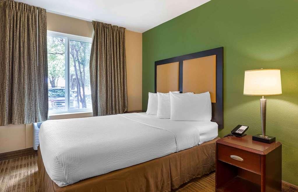 Hotel Extended America Select Airport Memorial Hwy