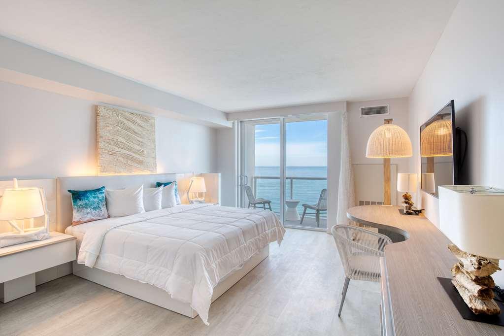 Daytona Grande Oceanfront Hotel 4*