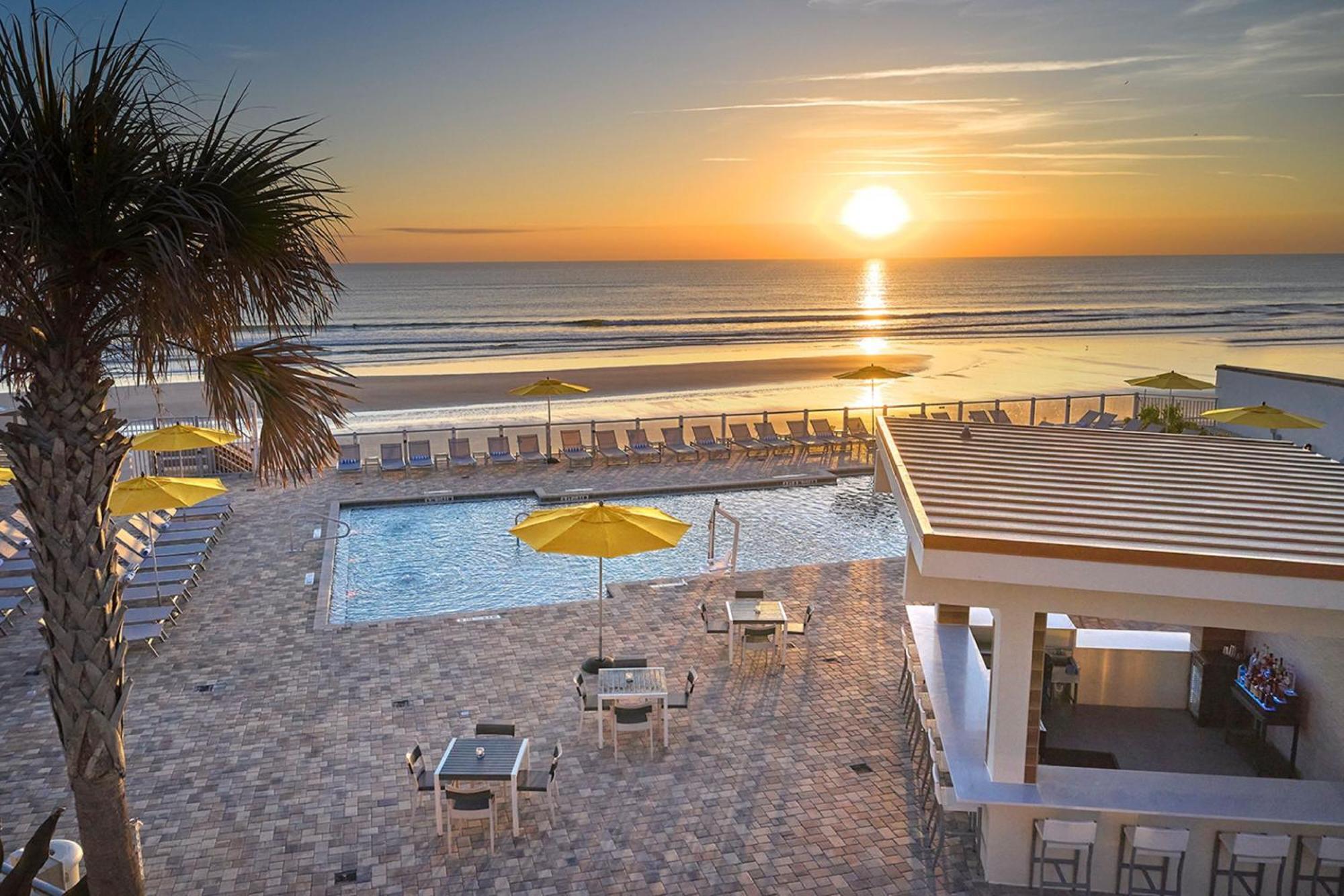 Delta By Marriott Daytona Oceanfront Hotel 3*