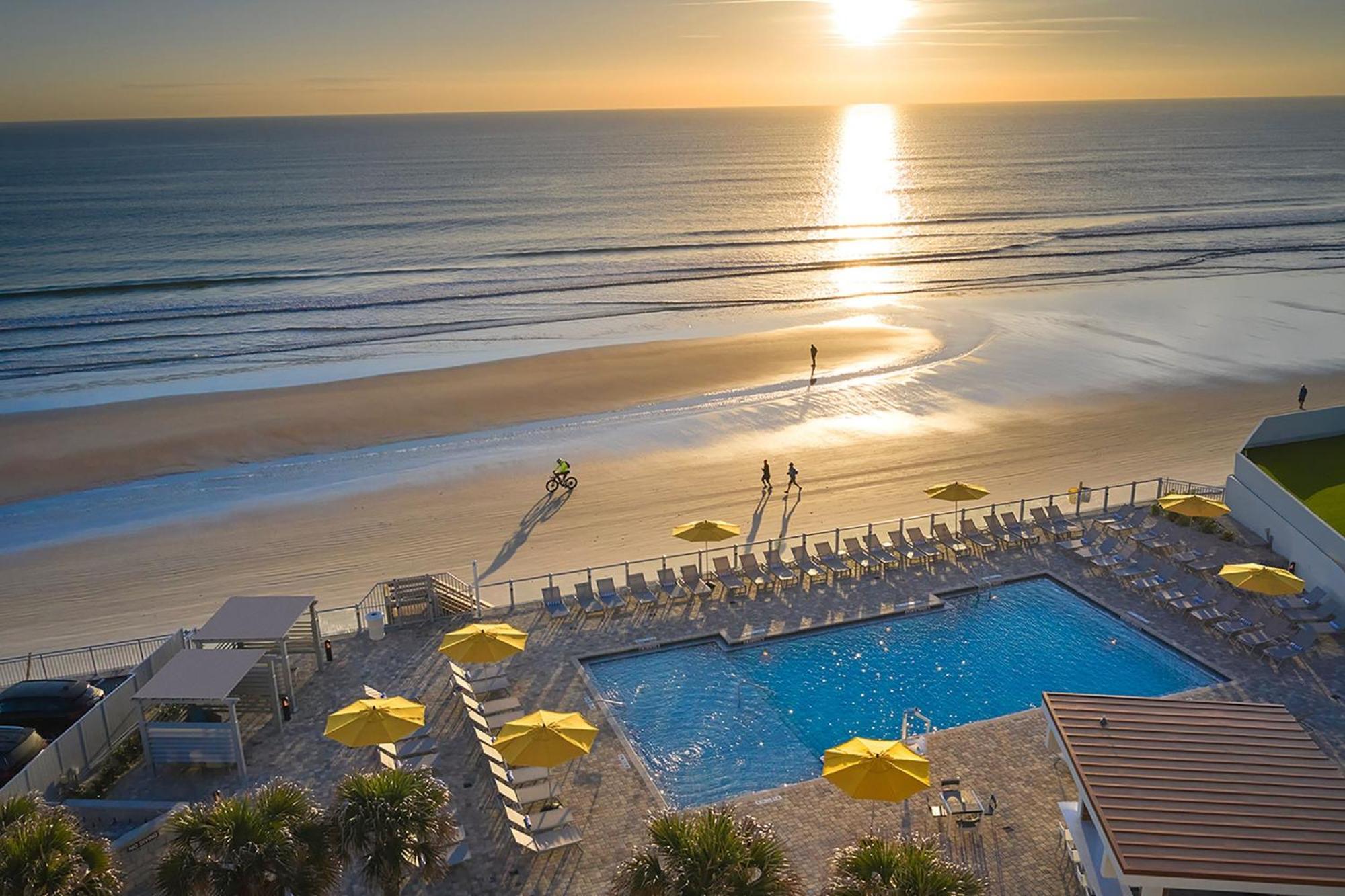 Delta By Marriott Daytona Oceanfront Hotel 3*