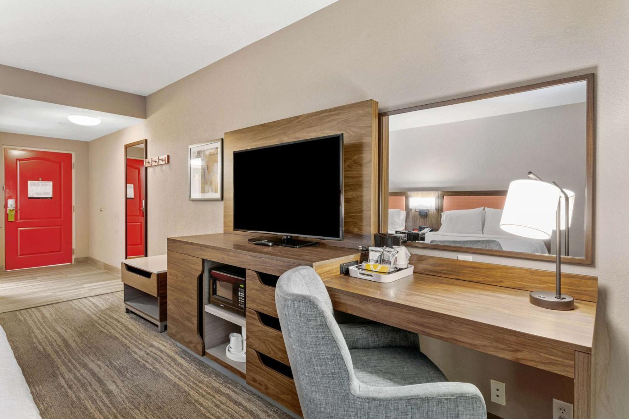Hampton & Orlando-apopka Hotel 3*