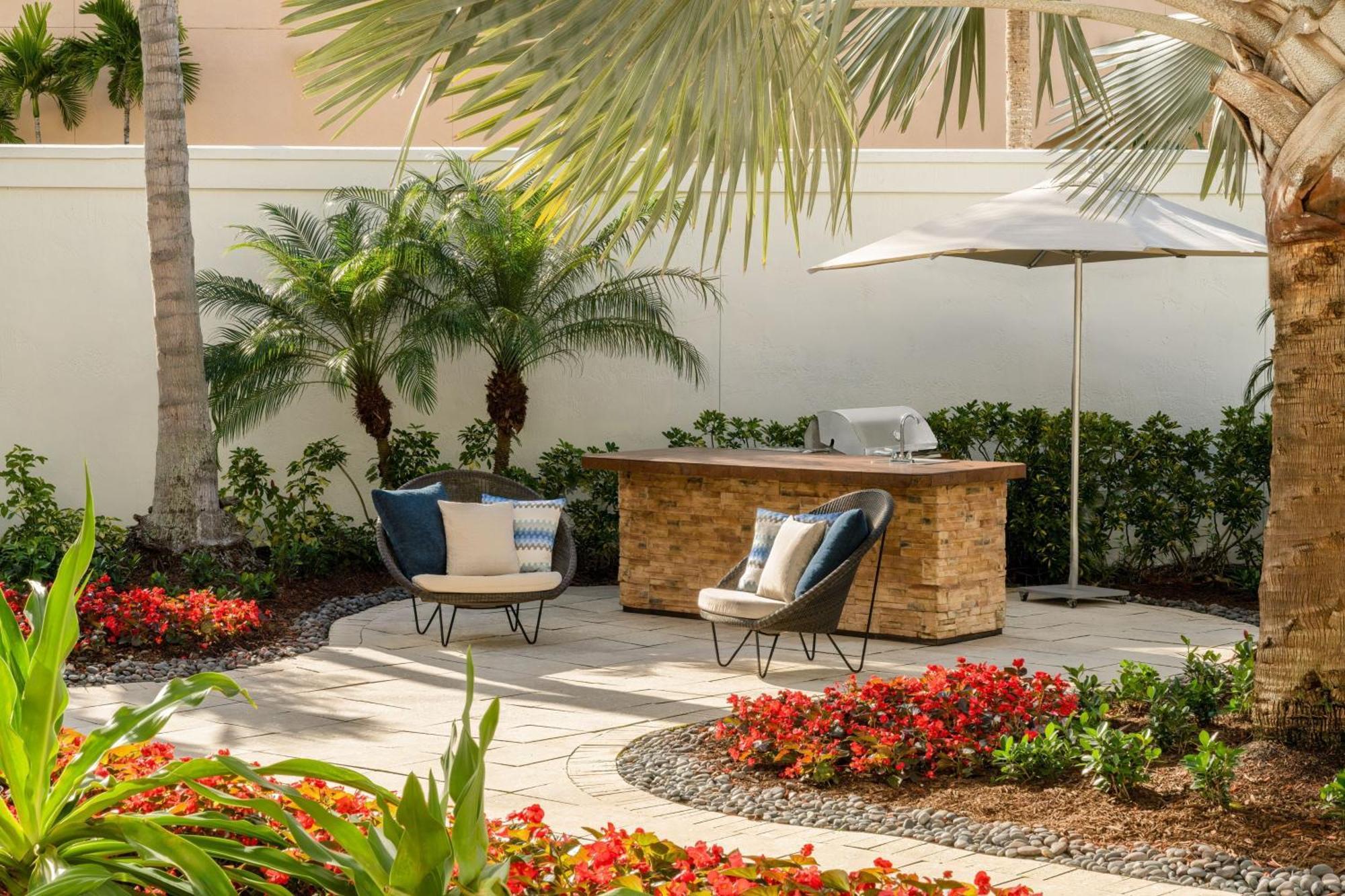 Courtyard By Marriott Miami Mall 3*