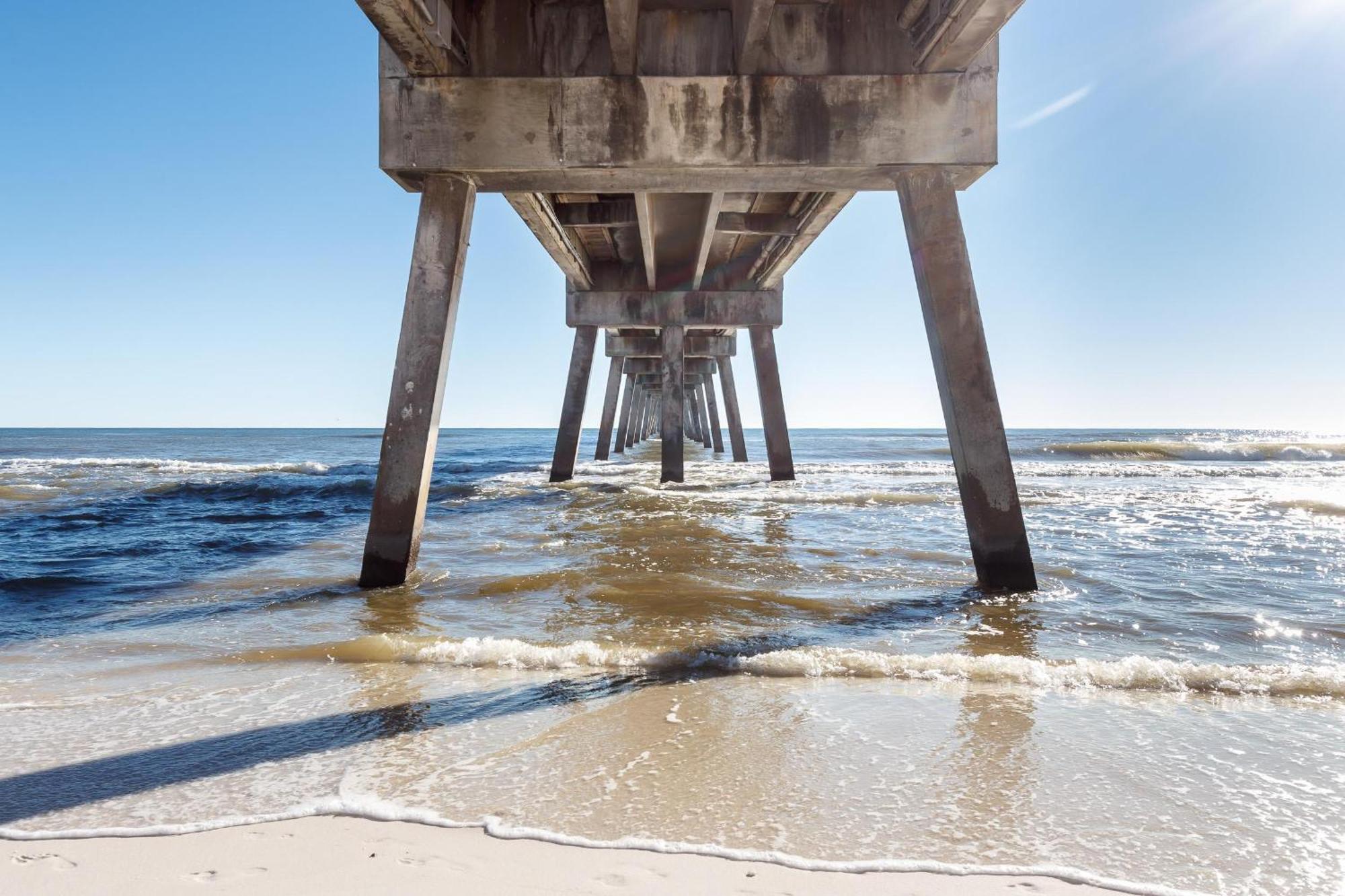 Nautilus 2411 Gulf View 2 Bedroom 4th Floor Free Service Holiday home Fort Walton Beach