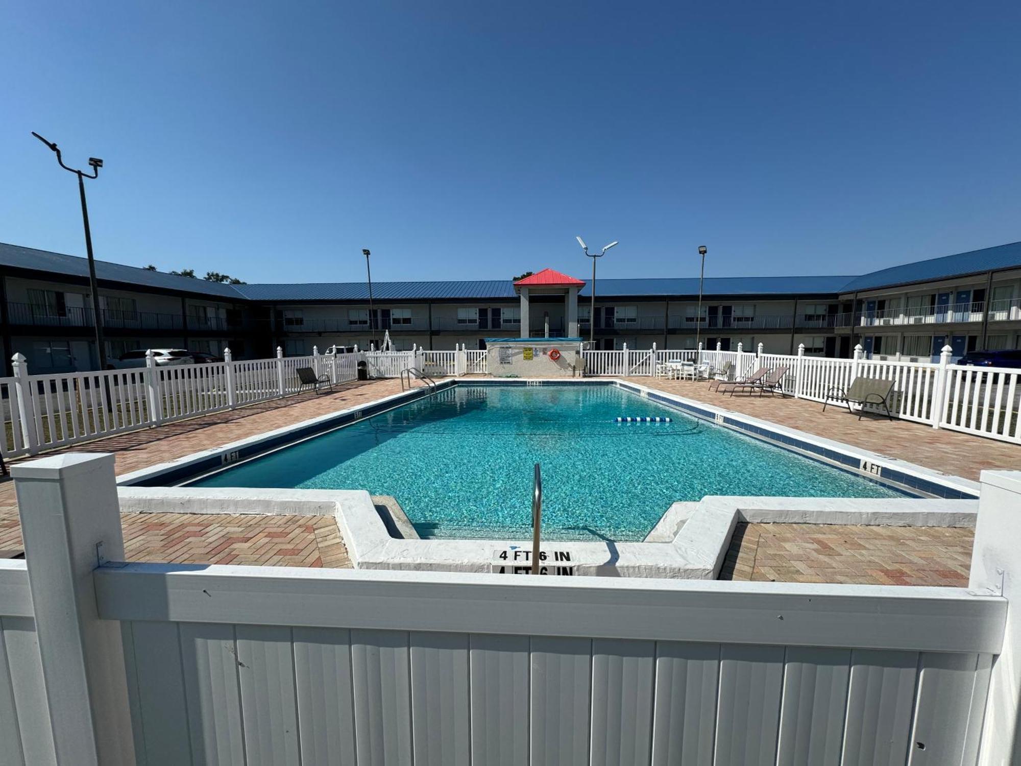 6 Englewood, Fl Hotel 2*