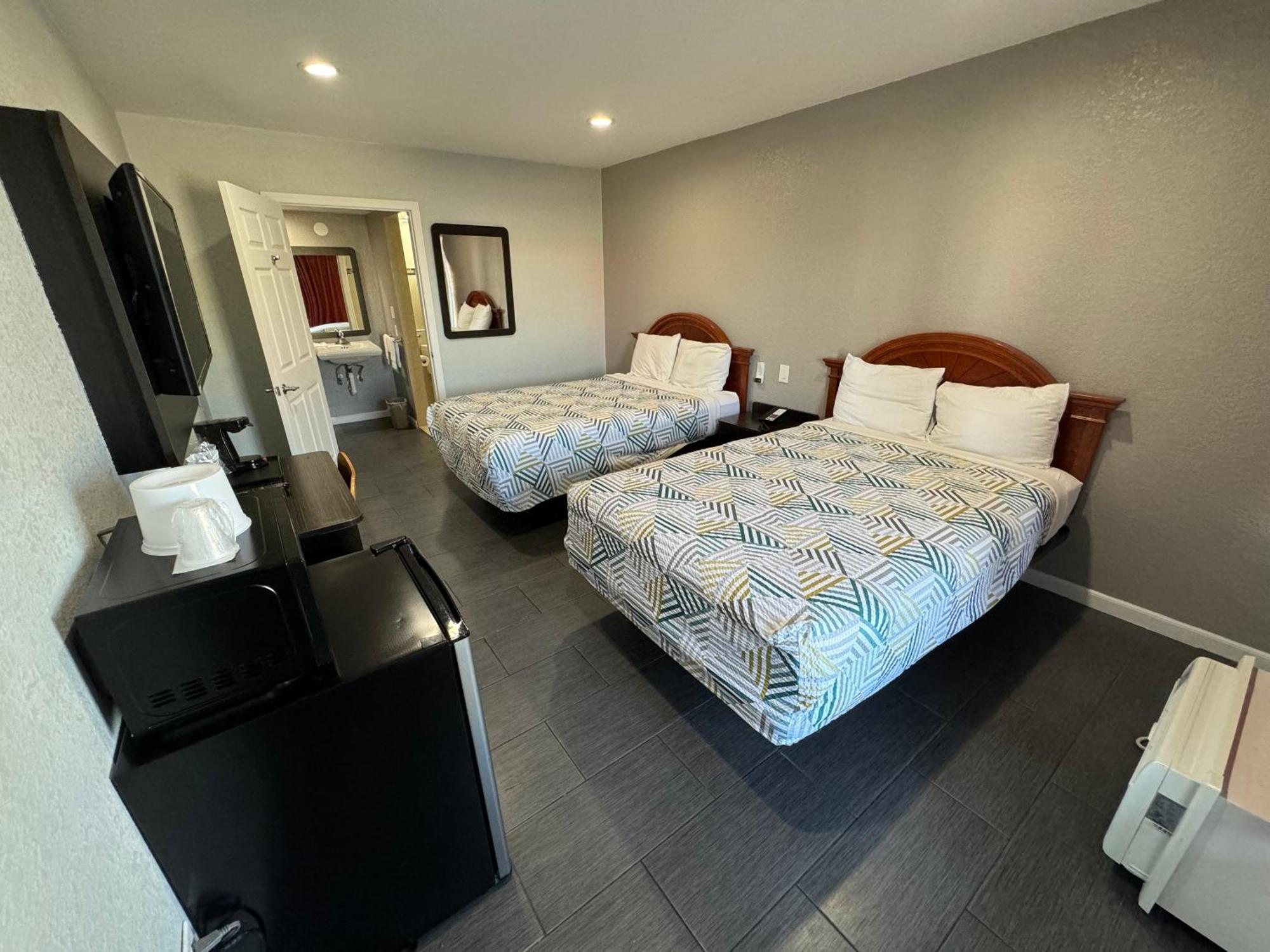 6 Englewood, Fl Hotel Englewood