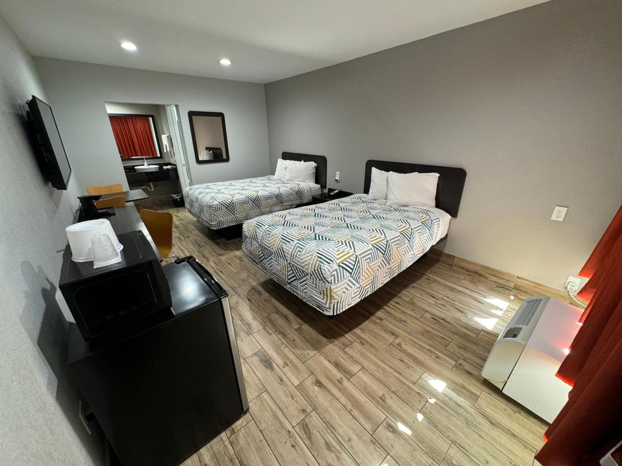 6 Englewood, Fl Hotel