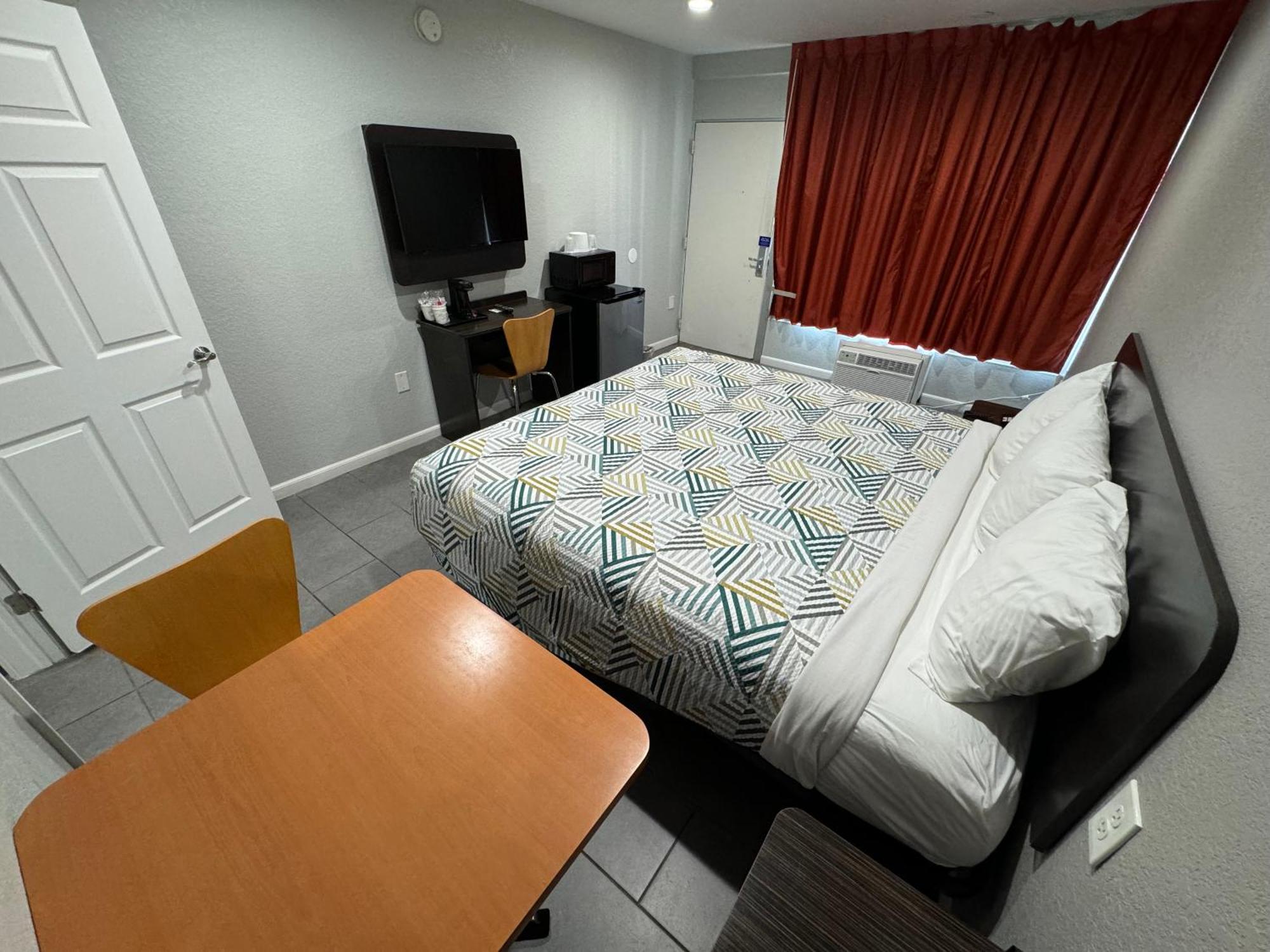 6 Englewood, Fl 2*