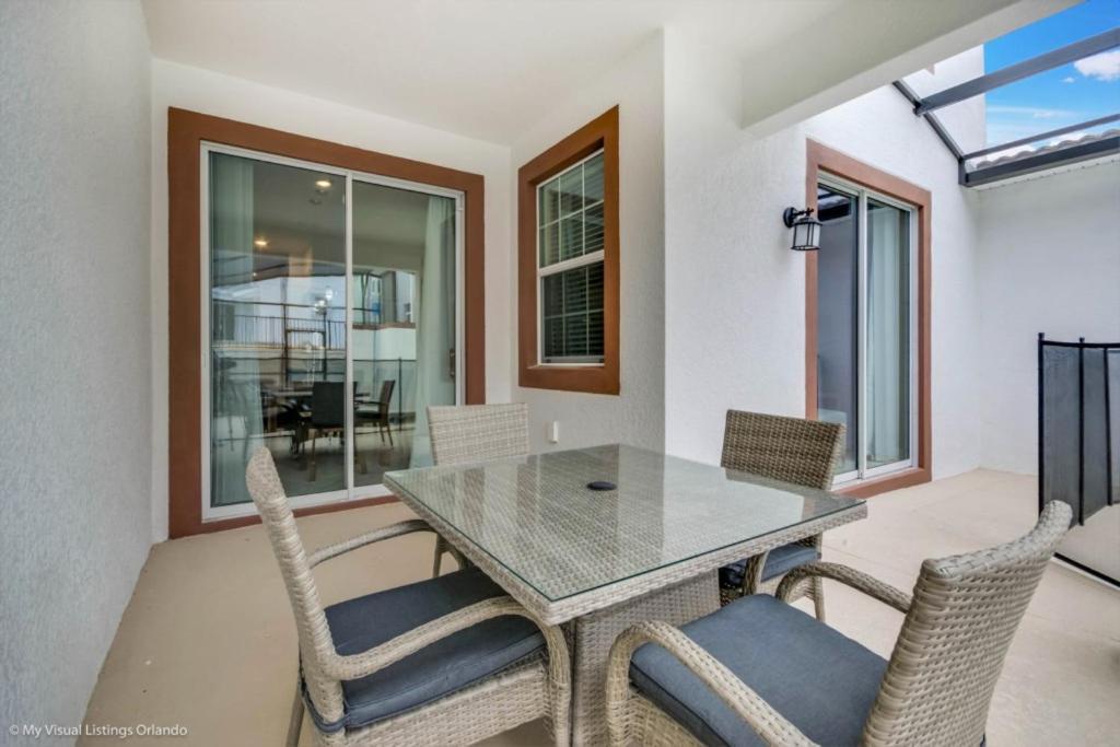 Sun Oasis At Champion Gates Holiday home