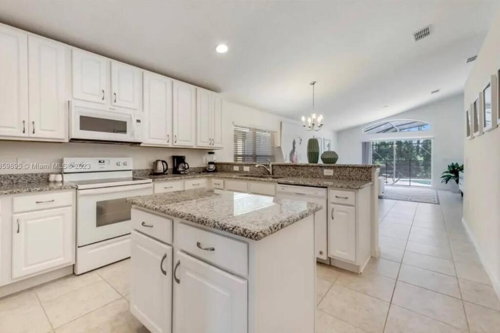 610 At Watersong & Pool * Davenport