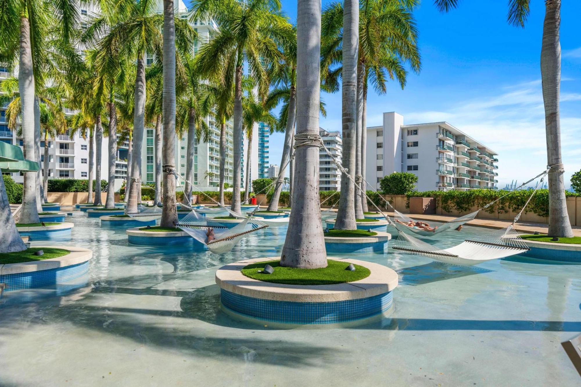Casiola In Four Seasons Apartment Miami